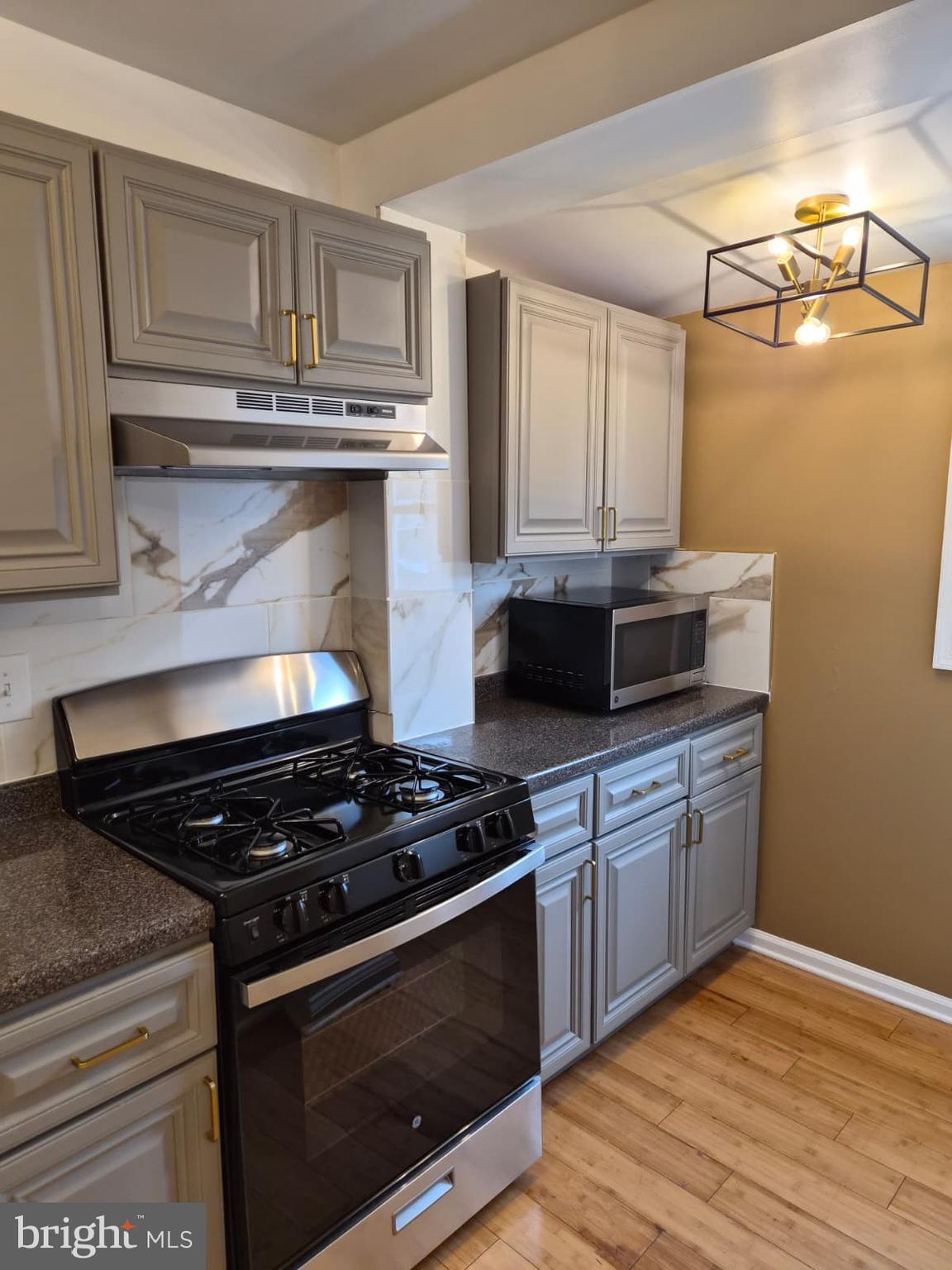 PHILADELPHIA (SOUTHWEST) - Residential