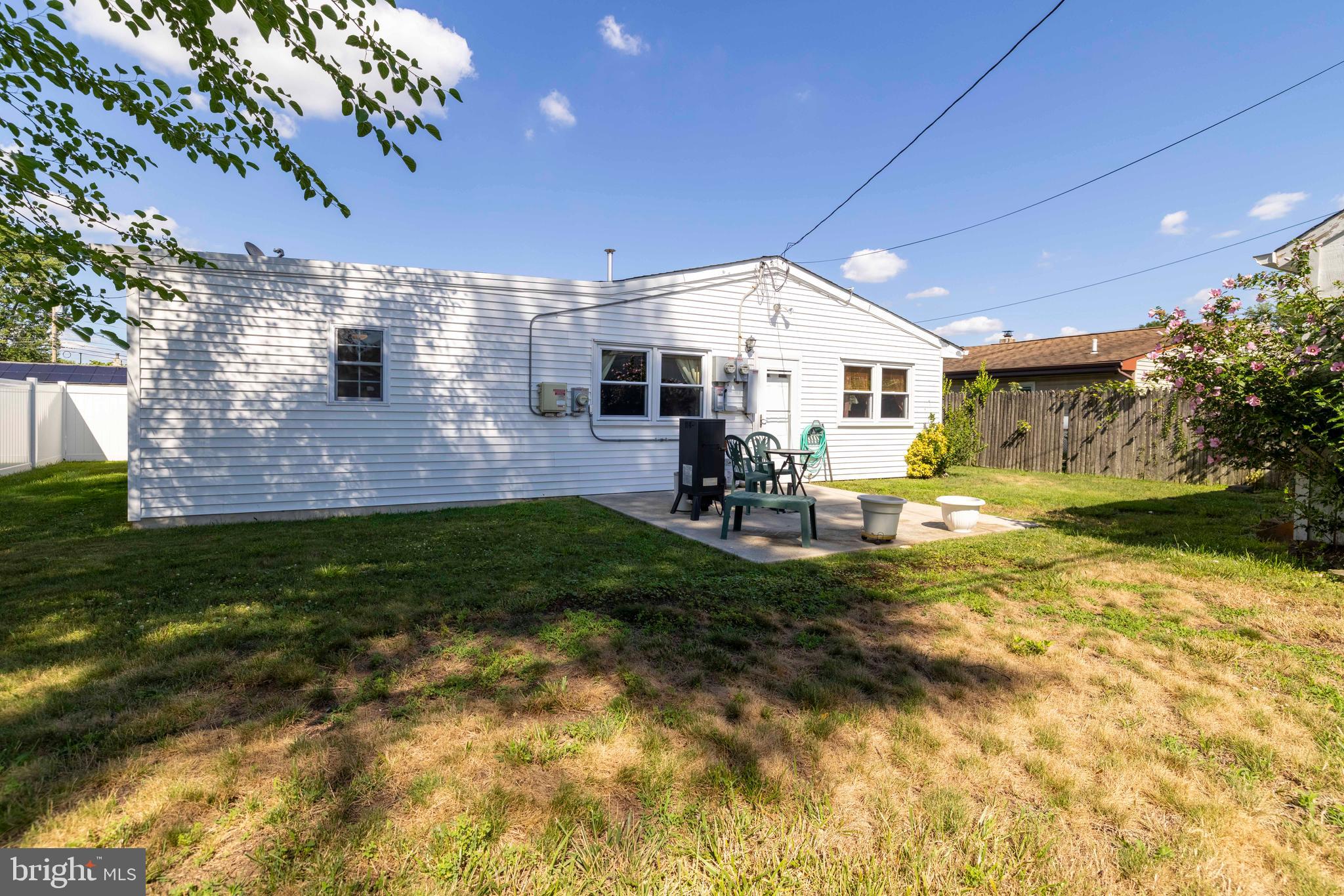LAUREL BEND - Residential