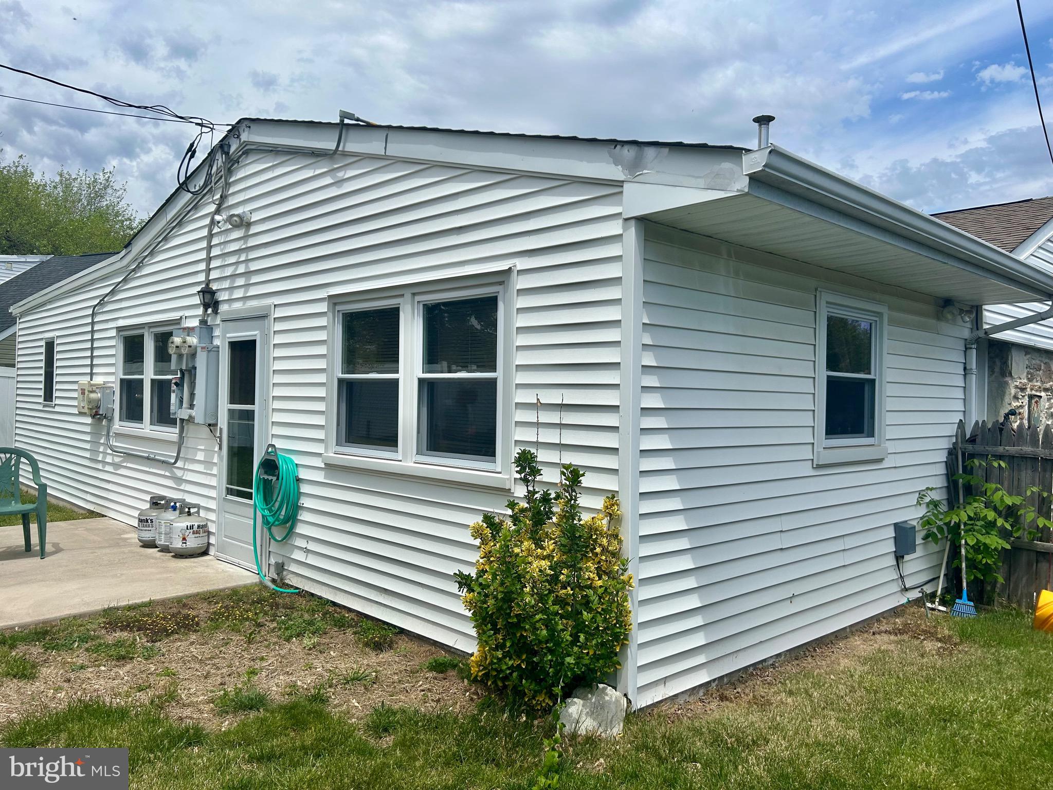LAUREL BEND - Residential