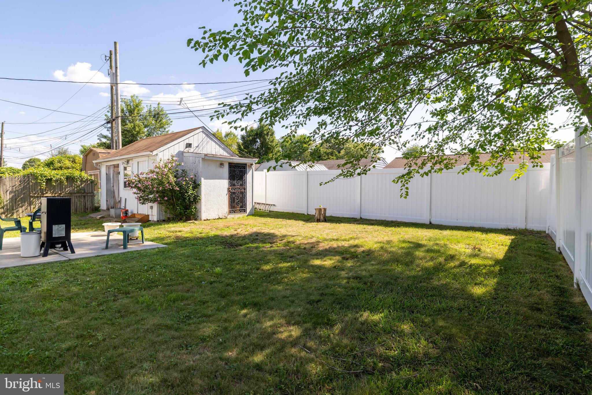 LAUREL BEND - Residential