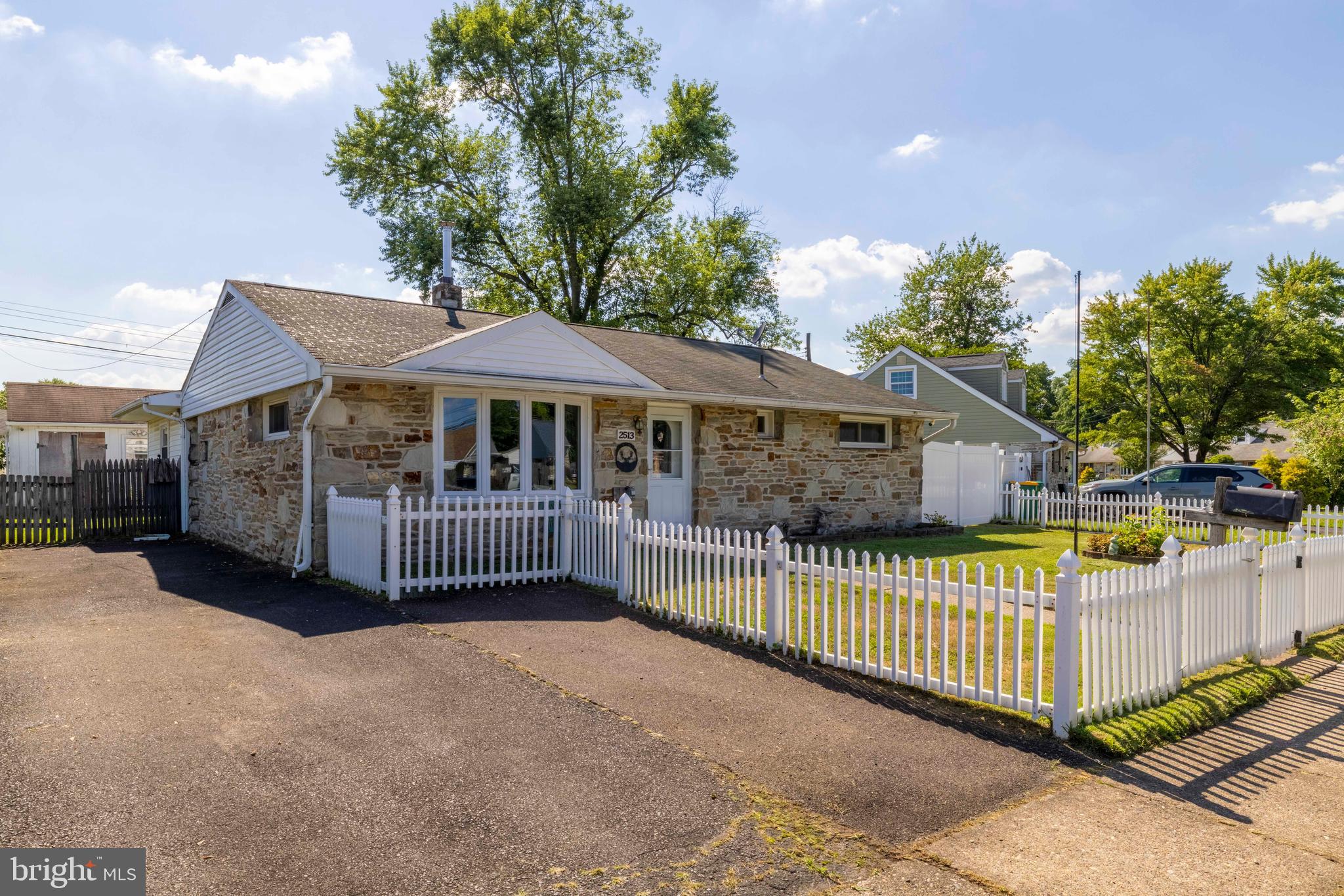 LAUREL BEND - Residential