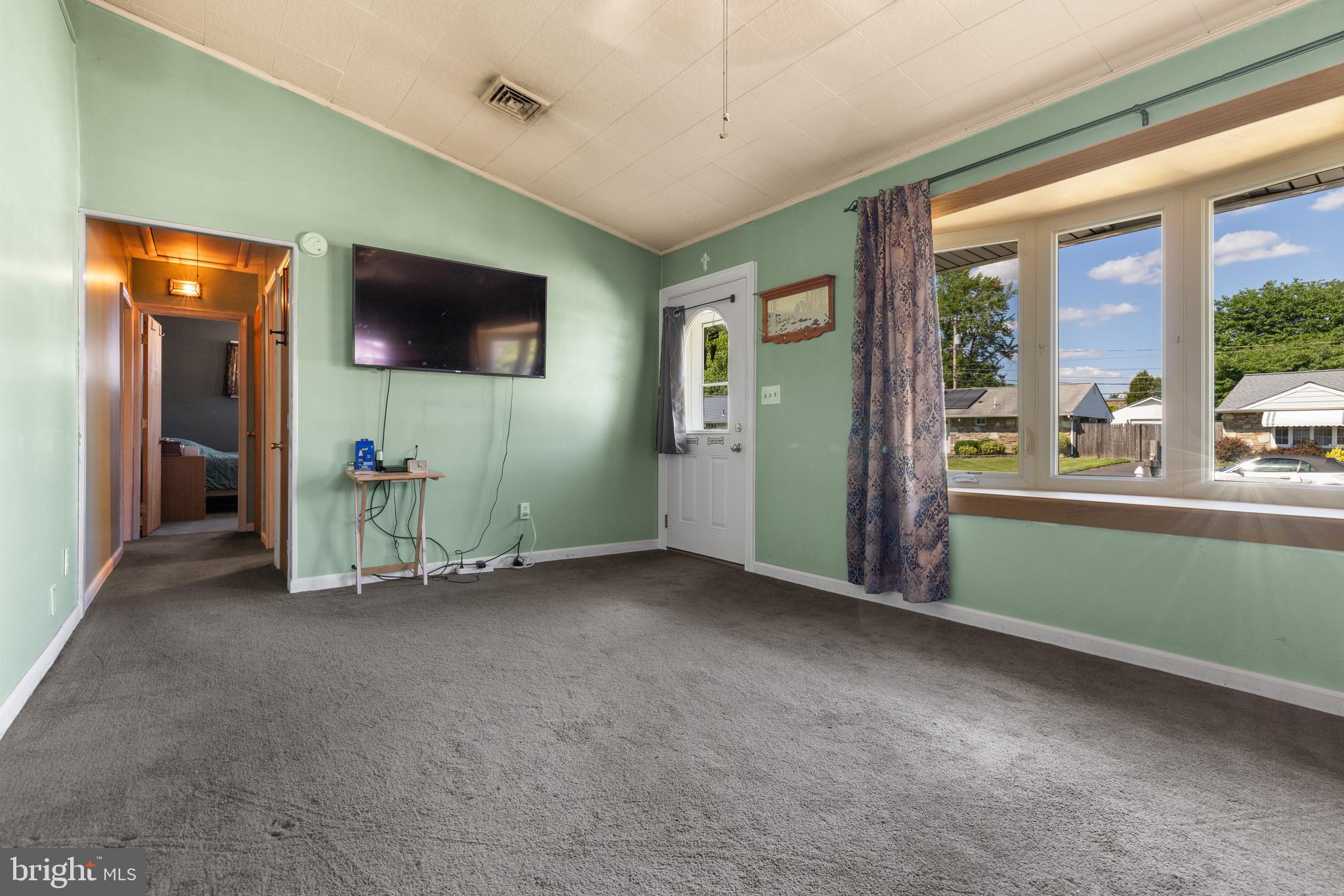 LAUREL BEND - Residential