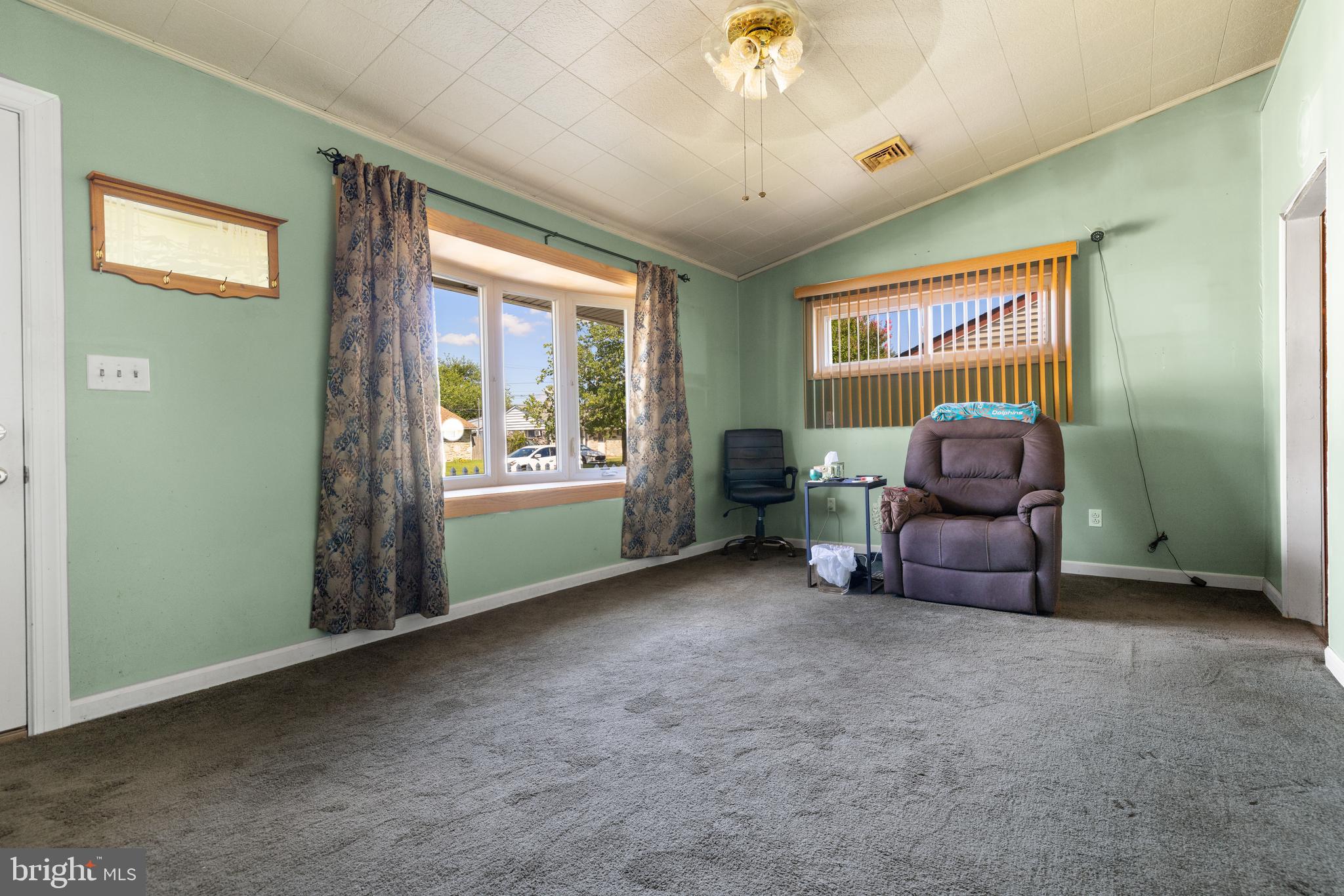LAUREL BEND - Residential