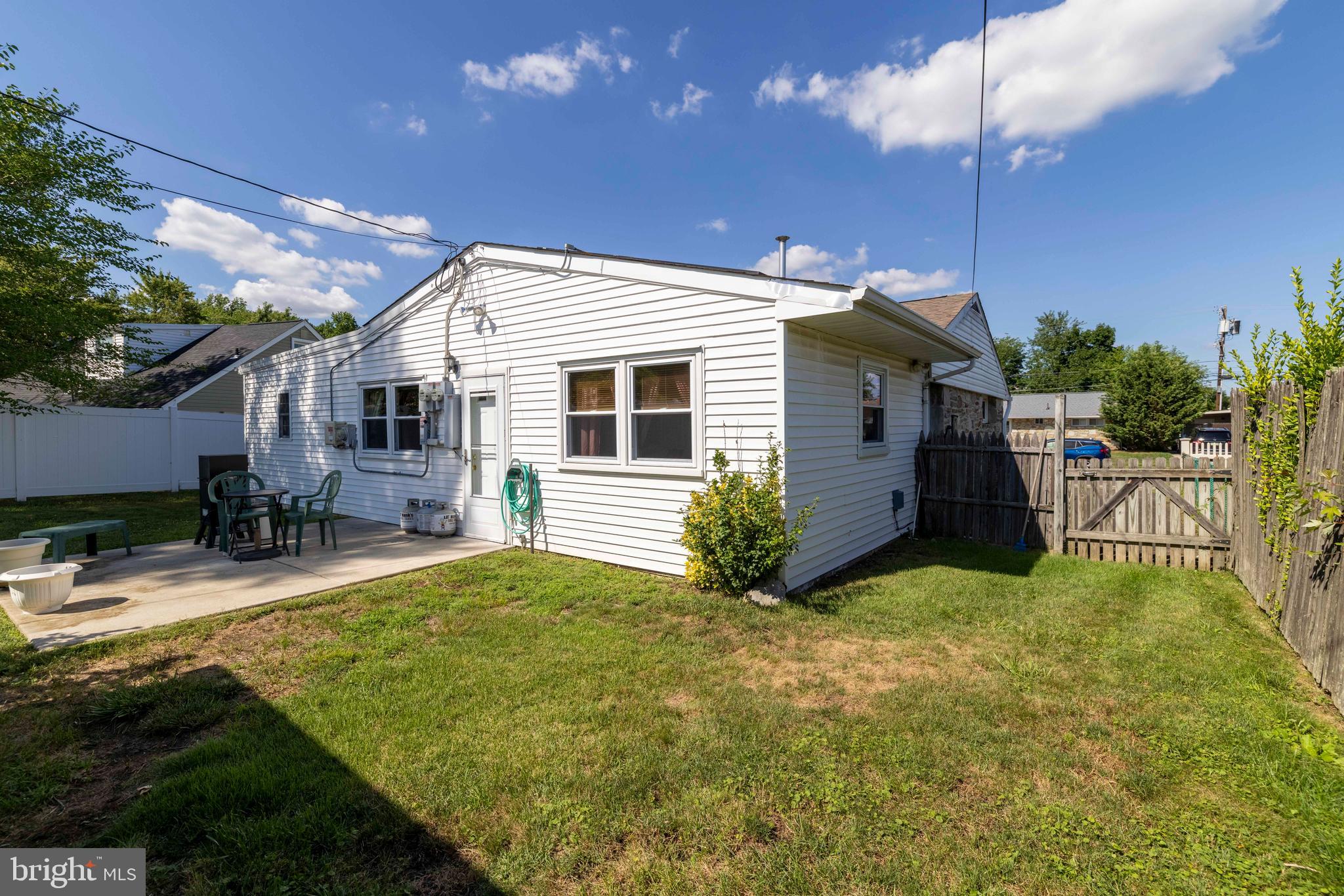 LAUREL BEND - Residential
