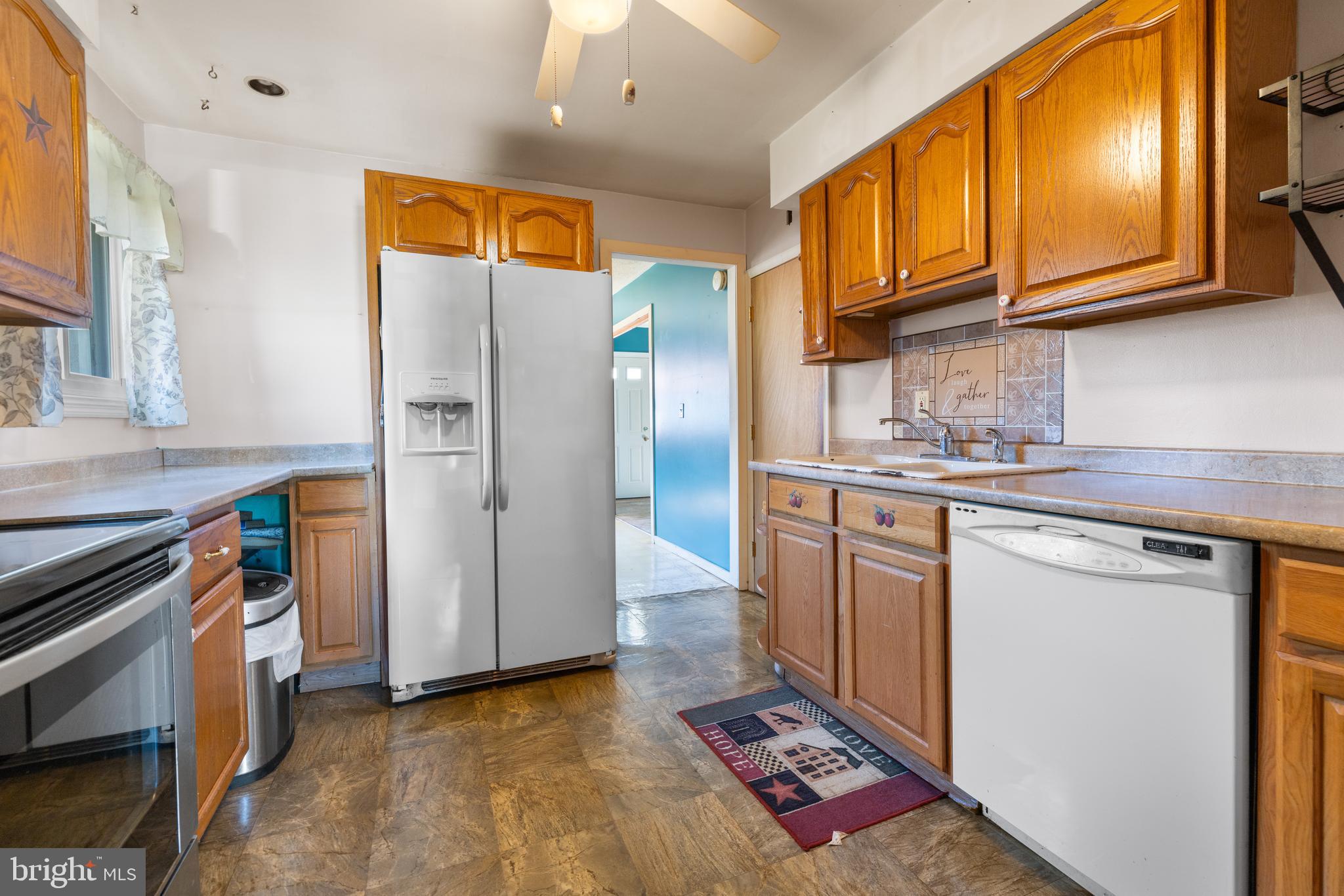 LAUREL BEND - Residential