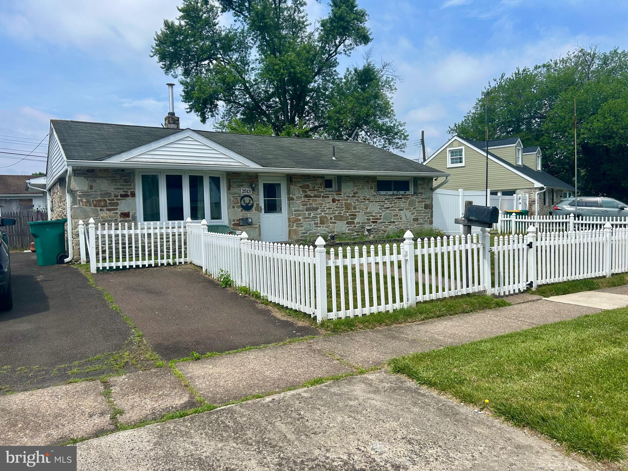LAUREL BEND - Residential
