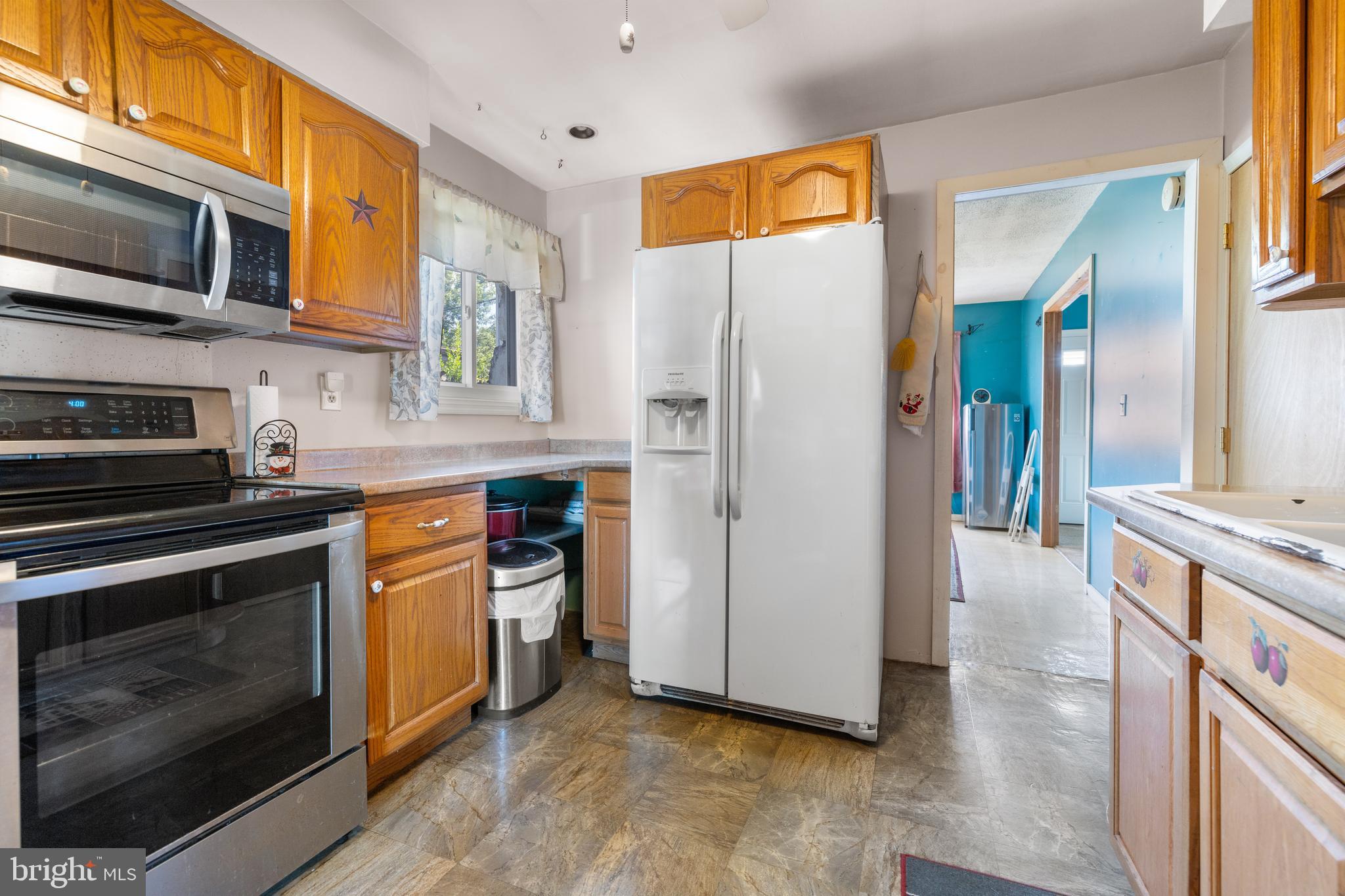 LAUREL BEND - Residential