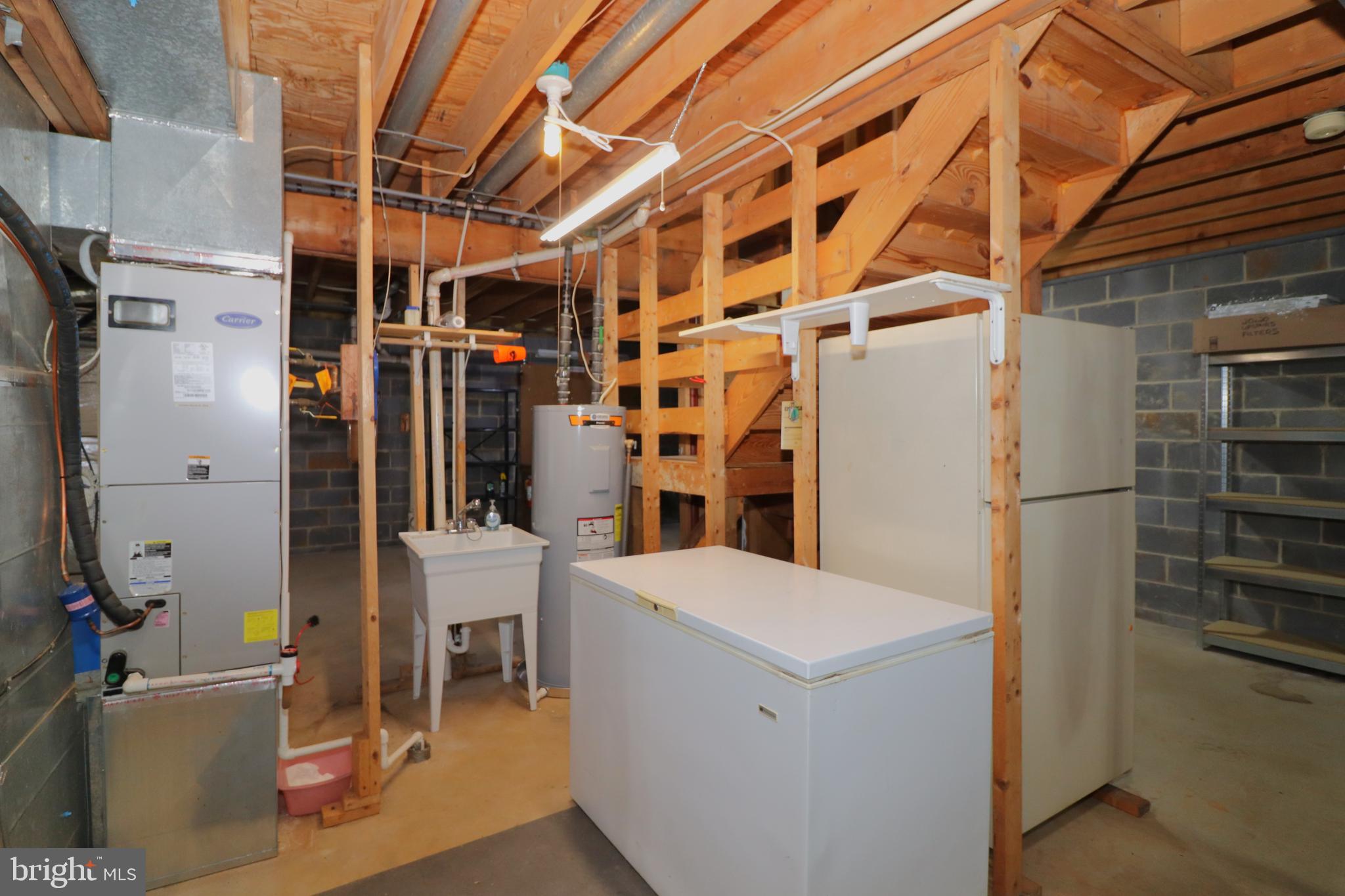 WALNUT HEIGHTS - Residential