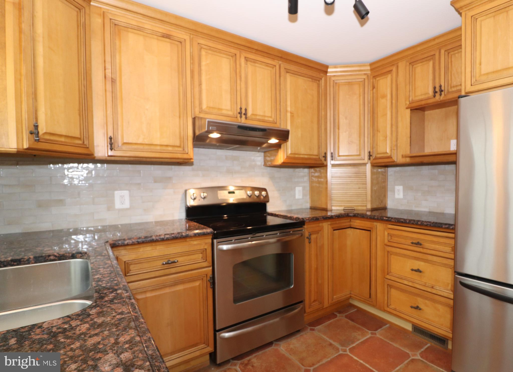 WALNUT HEIGHTS - Residential