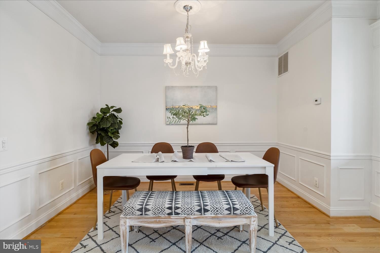 LOCUST POINT - Residential