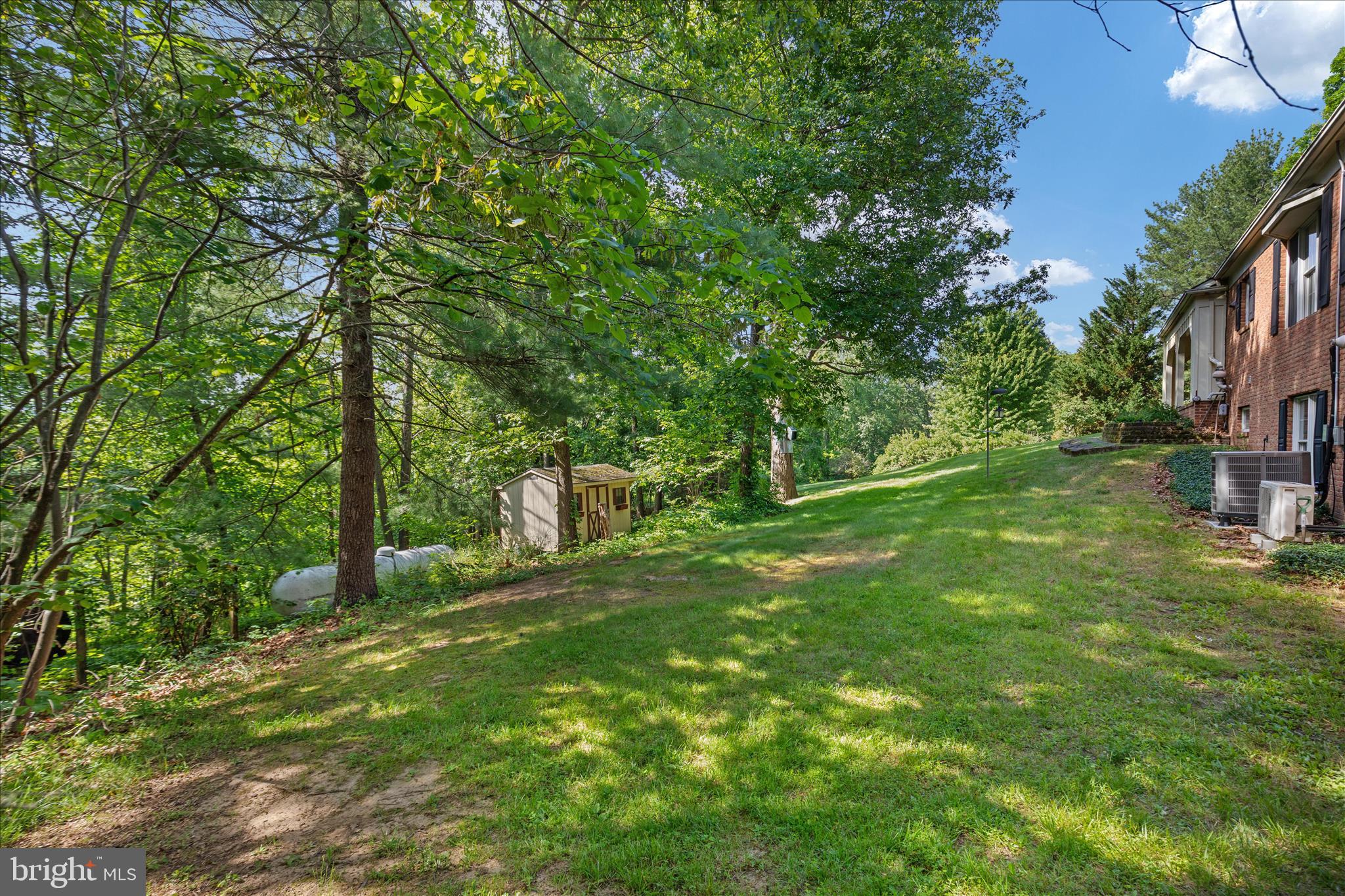 BRADDOCK HILLS ESTATES - Residential