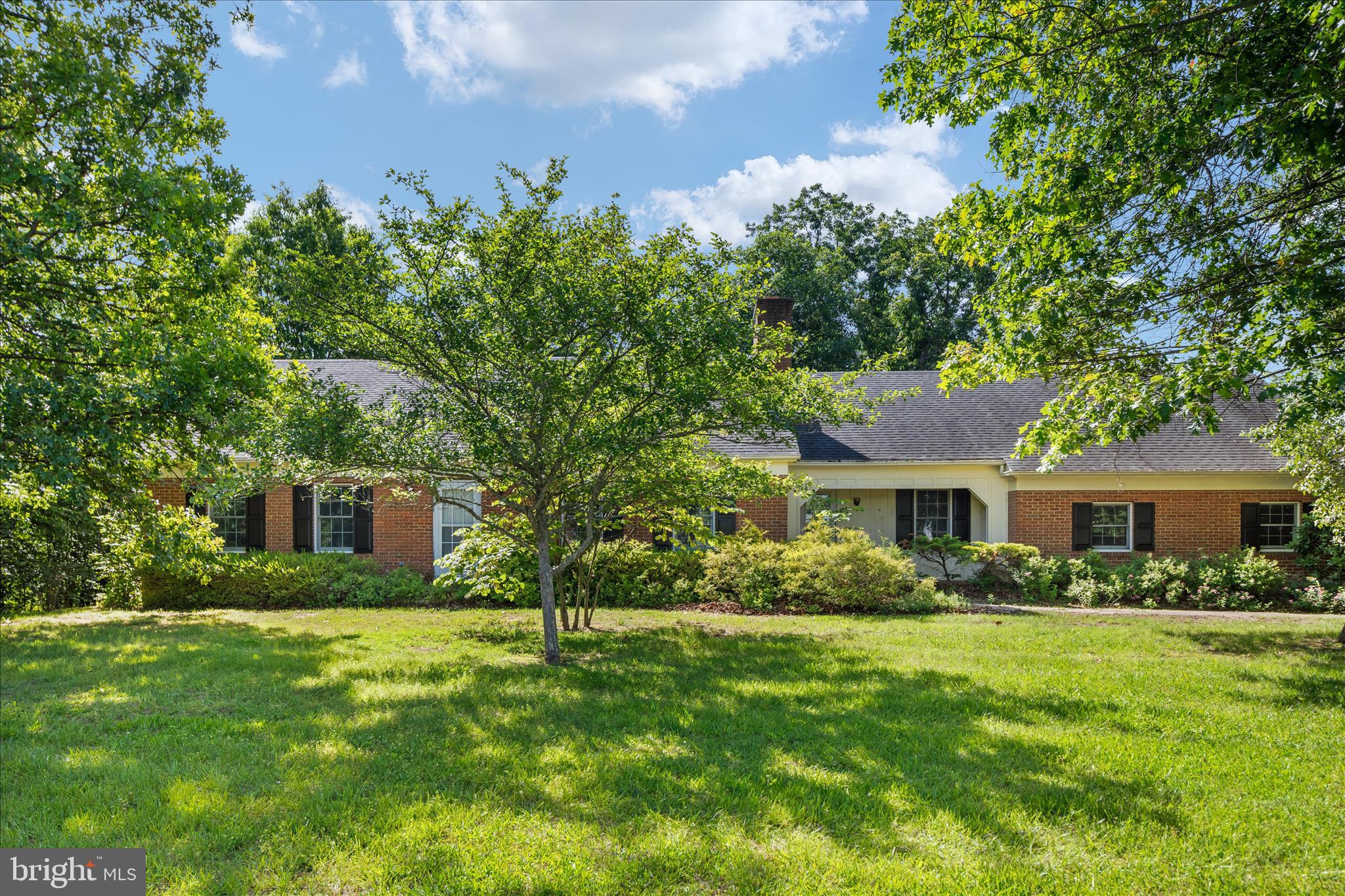 BRADDOCK HILLS ESTATES - Residential