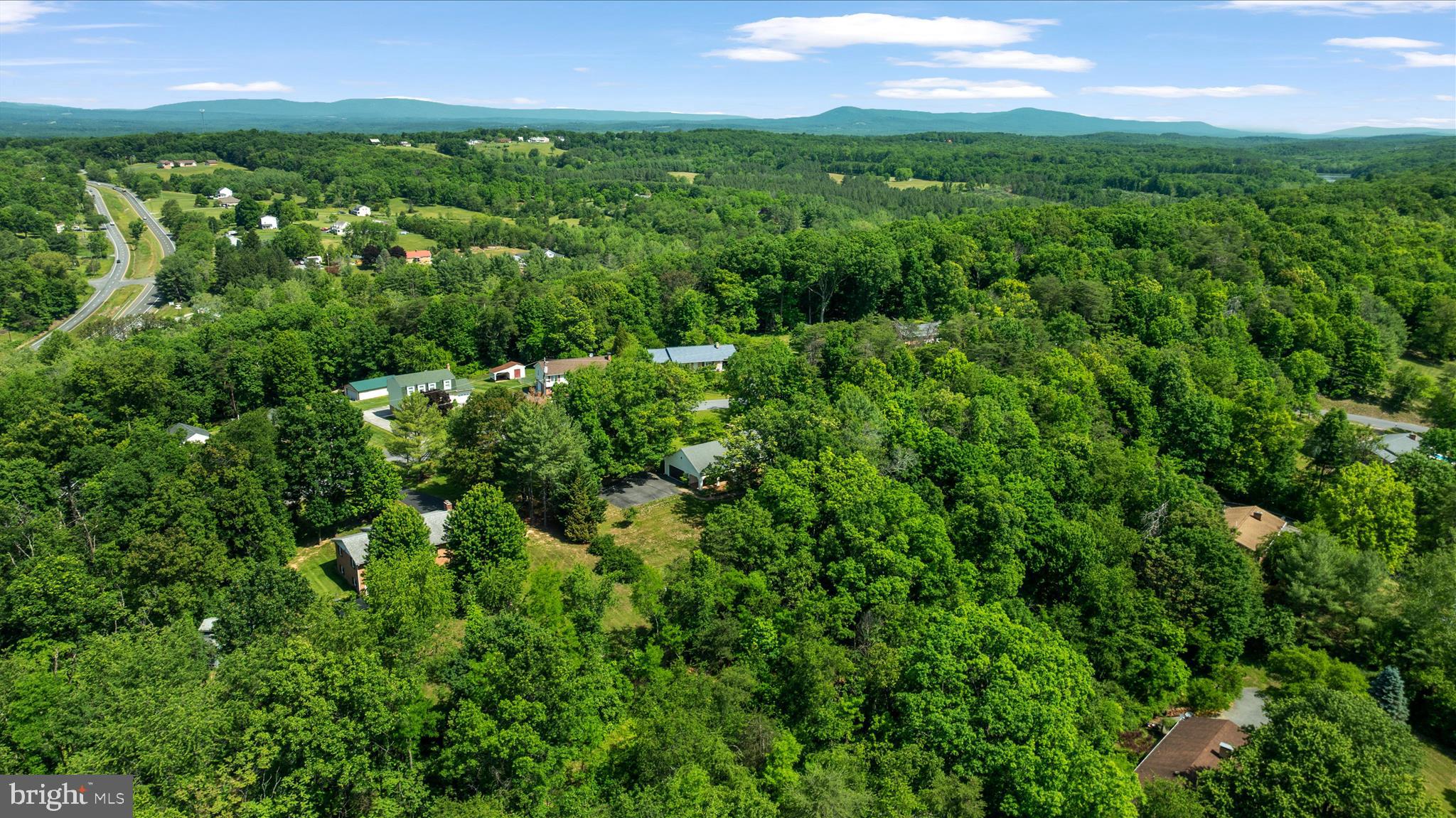 BRADDOCK HILLS ESTATES - Residential