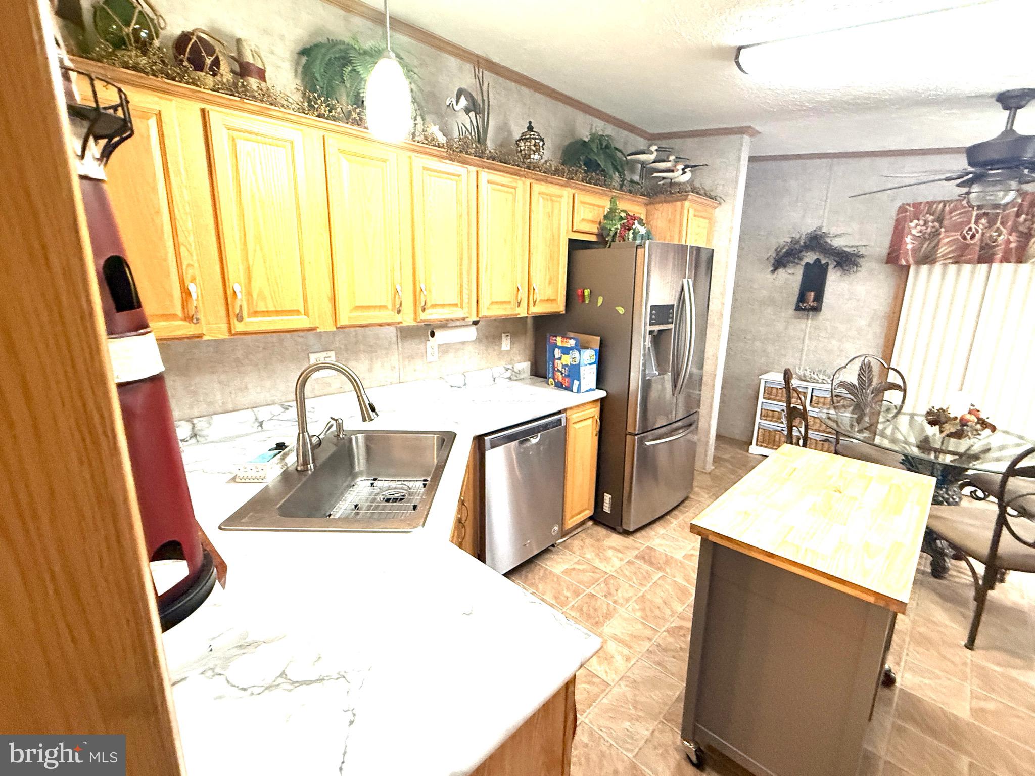SUN RETREATS REHOBOTH BAY - Residential