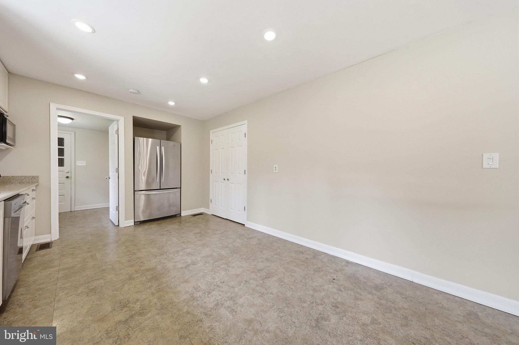 SKYLINE ESTATES - Residential