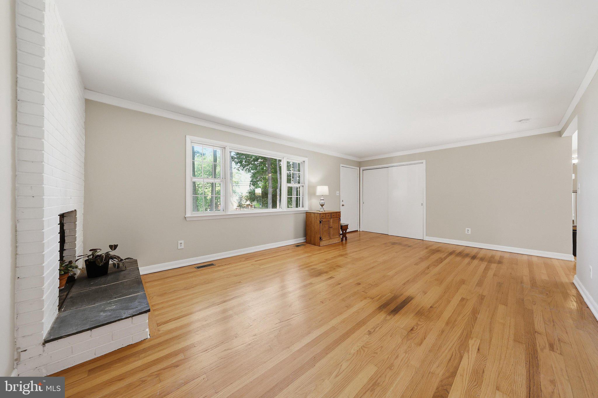 SKYLINE ESTATES - Residential