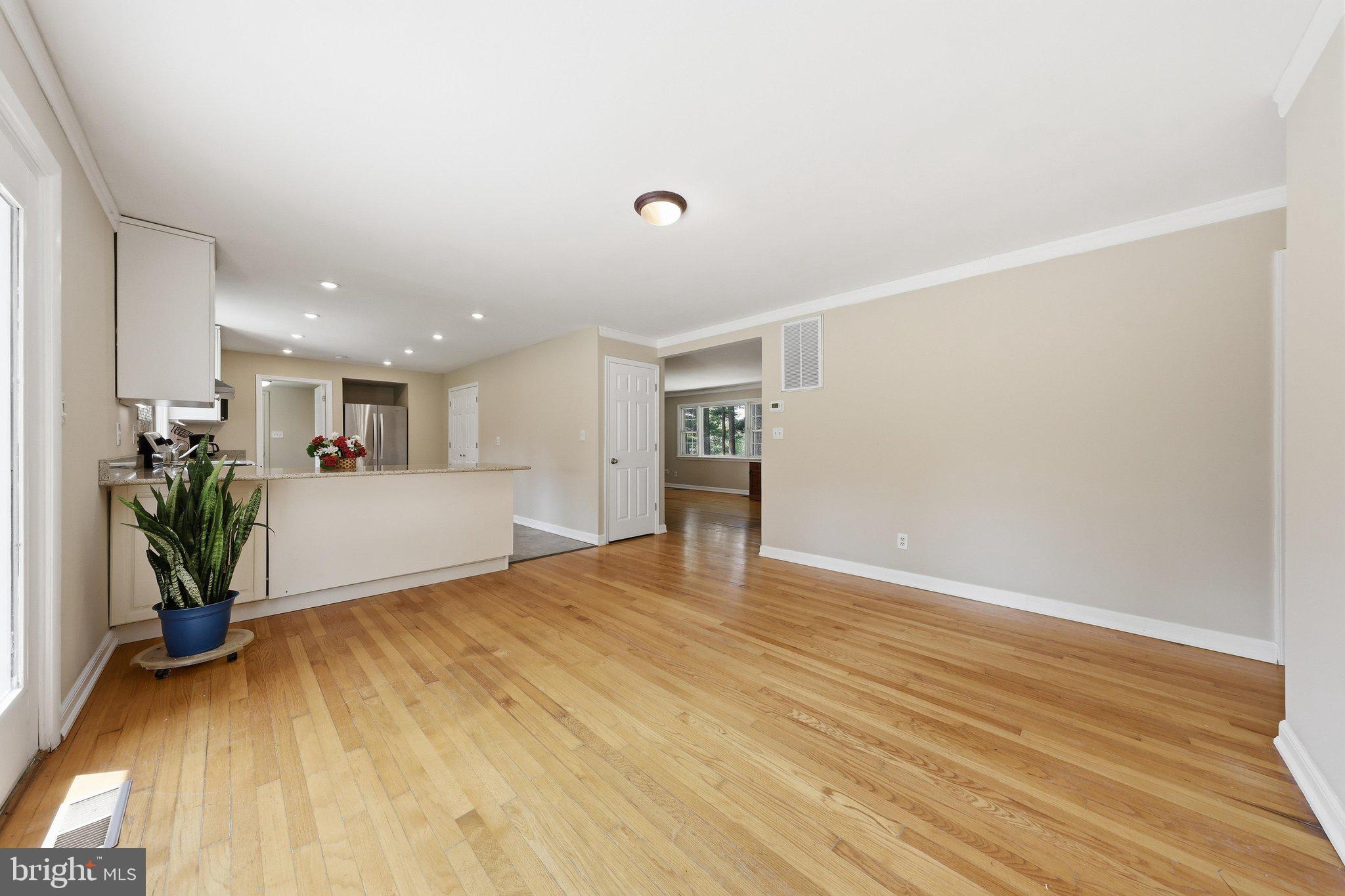 SKYLINE ESTATES - Residential