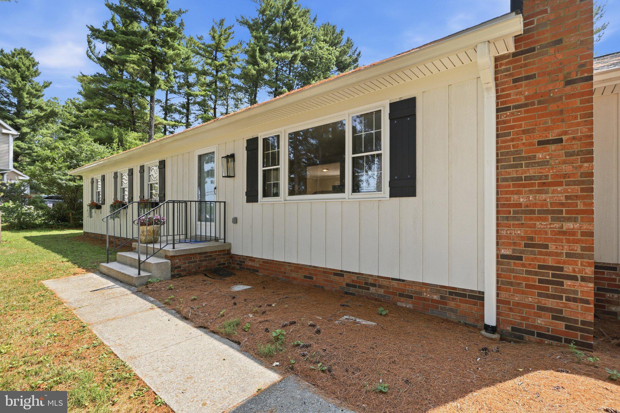 SKYLINE ESTATES - Residential