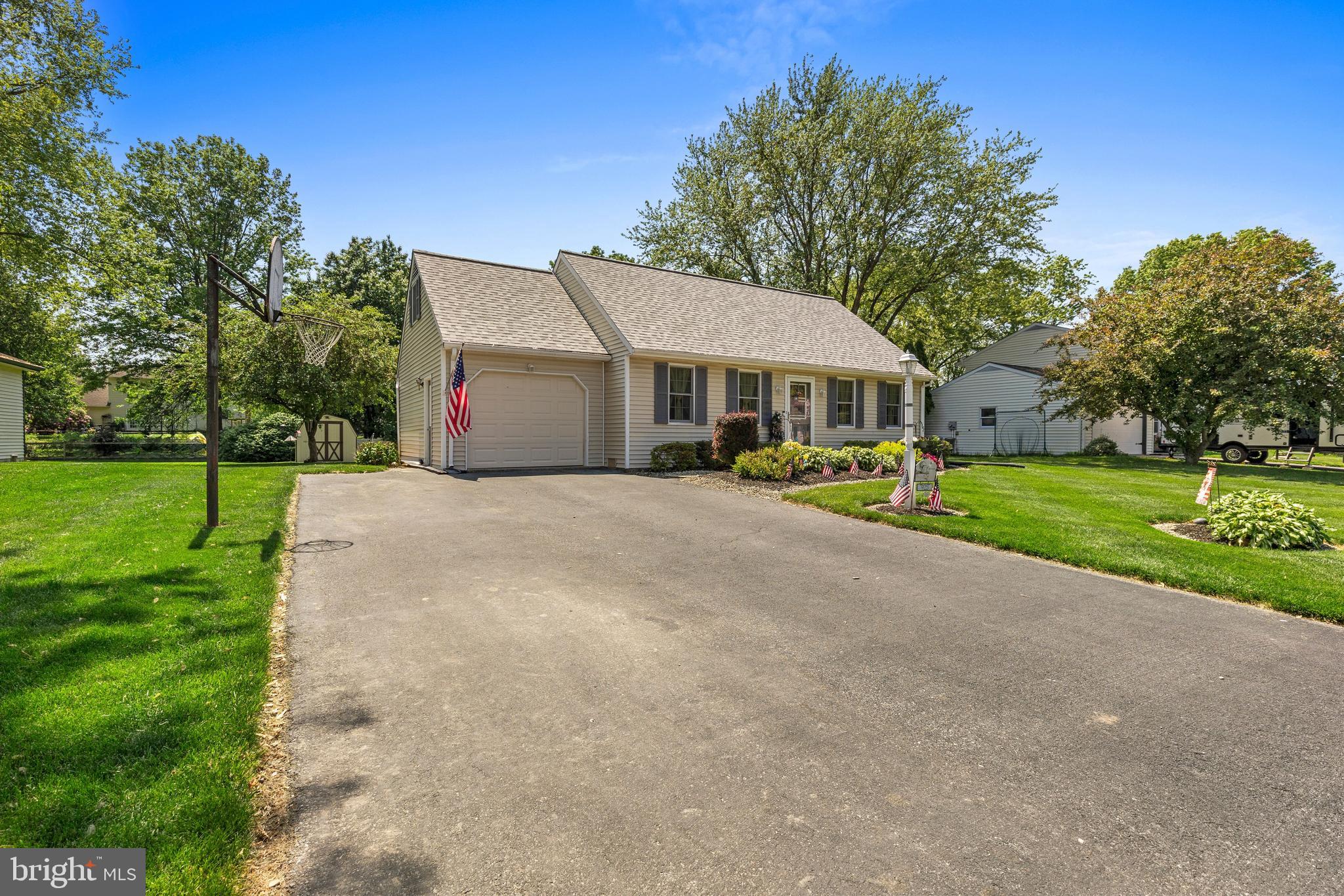 EAST HEMPFIELD TWP - Residential