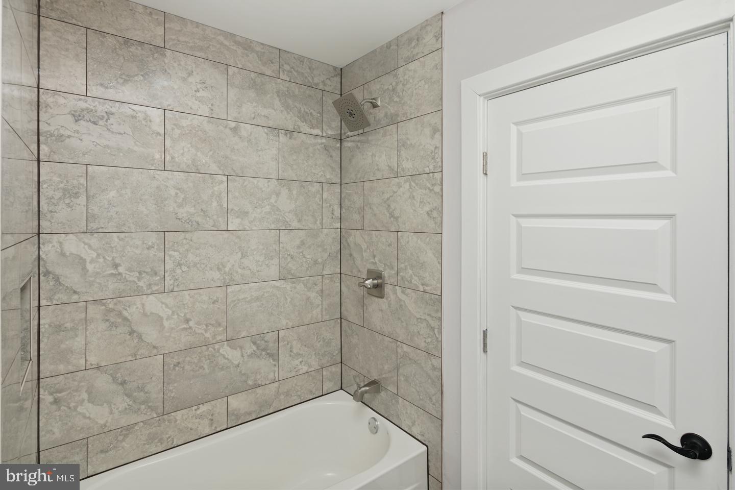 BREWERYTOWN - Residential Lease