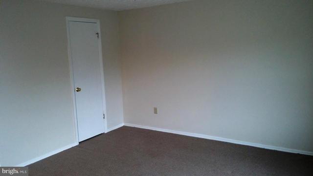 HUNTING QUARTERS - Residential Lease