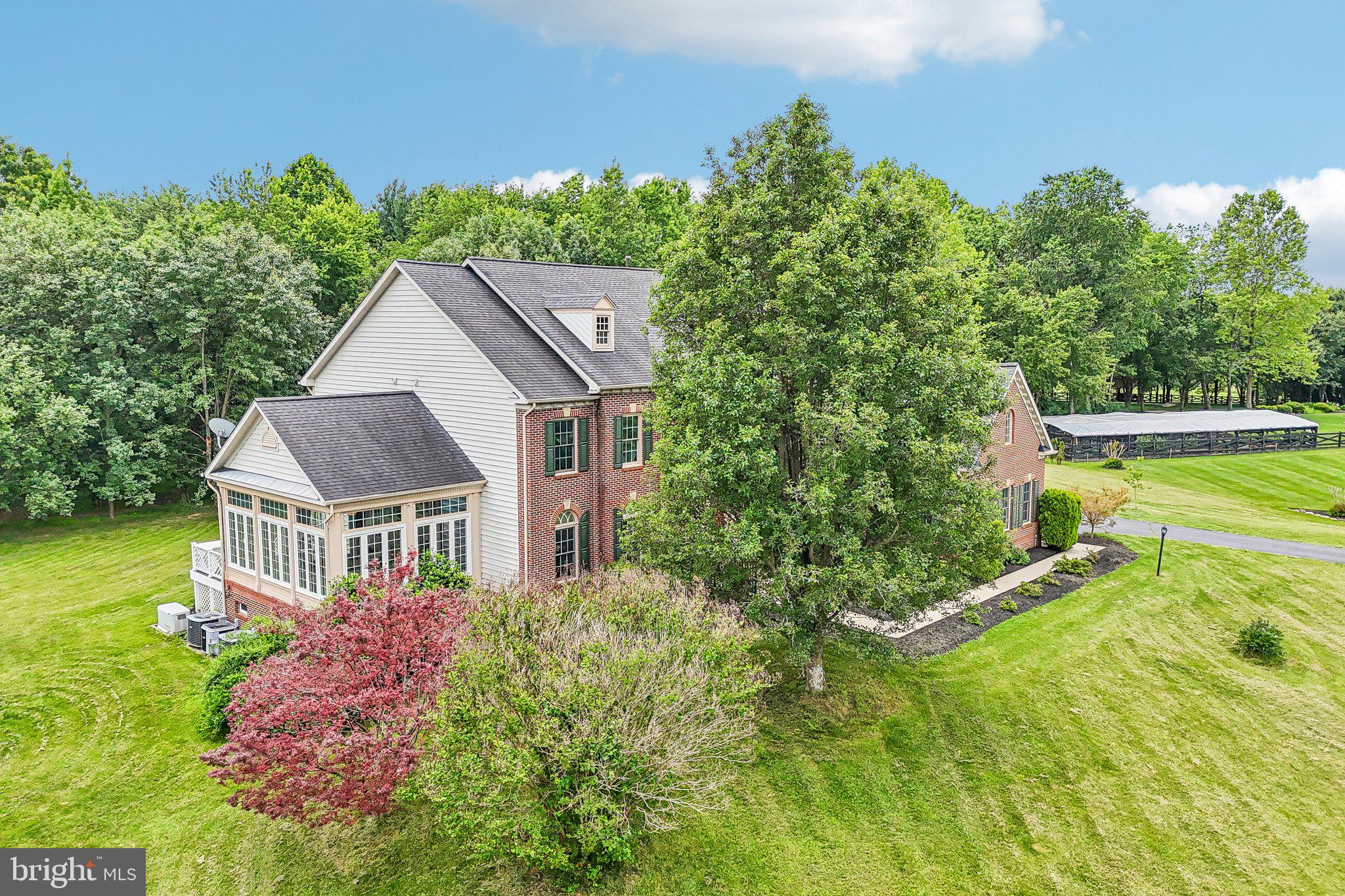 WARD FARM ESTATES - Residential