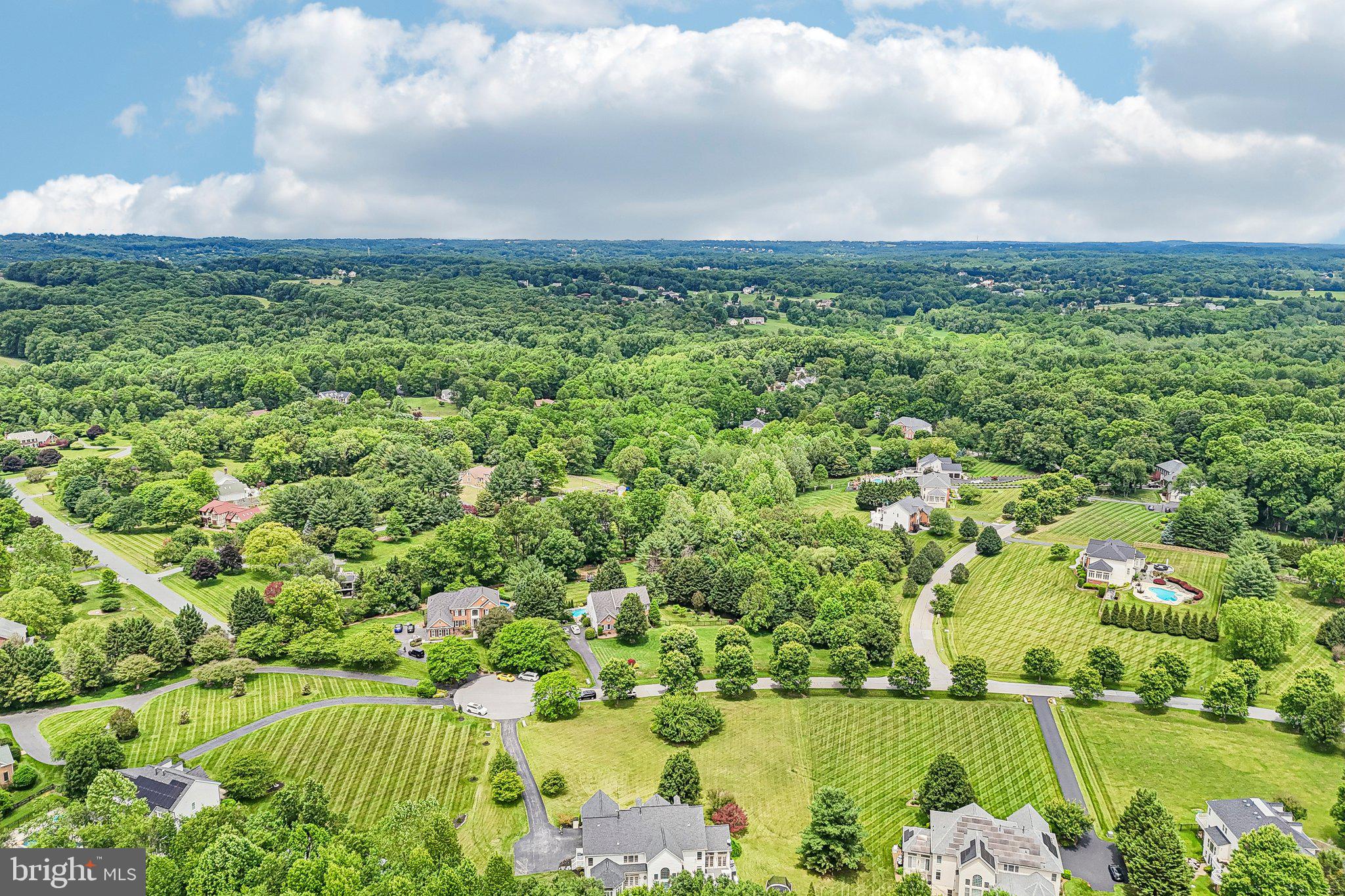WARD FARM ESTATES - Residential