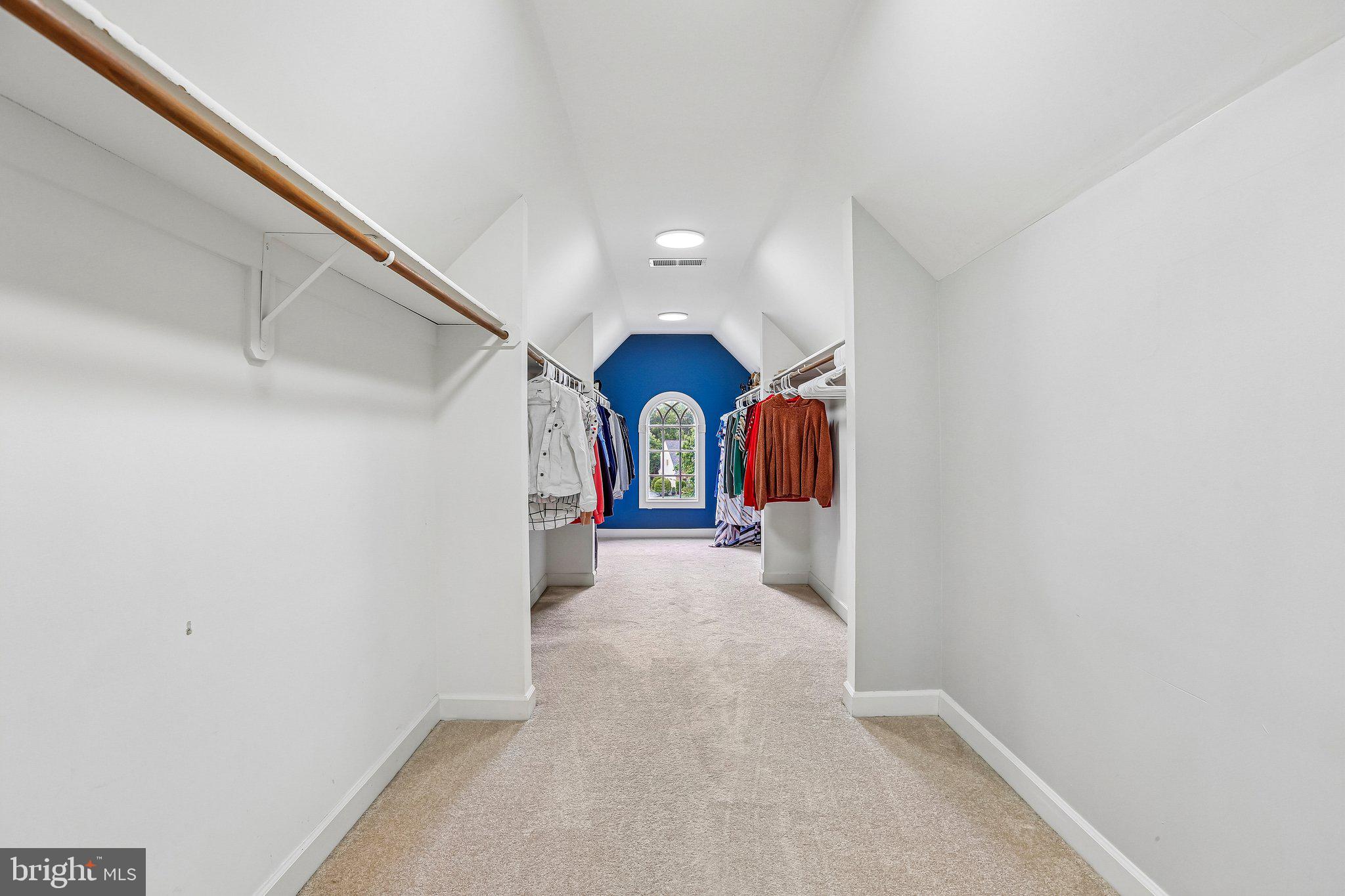 WARD FARM ESTATES - Residential