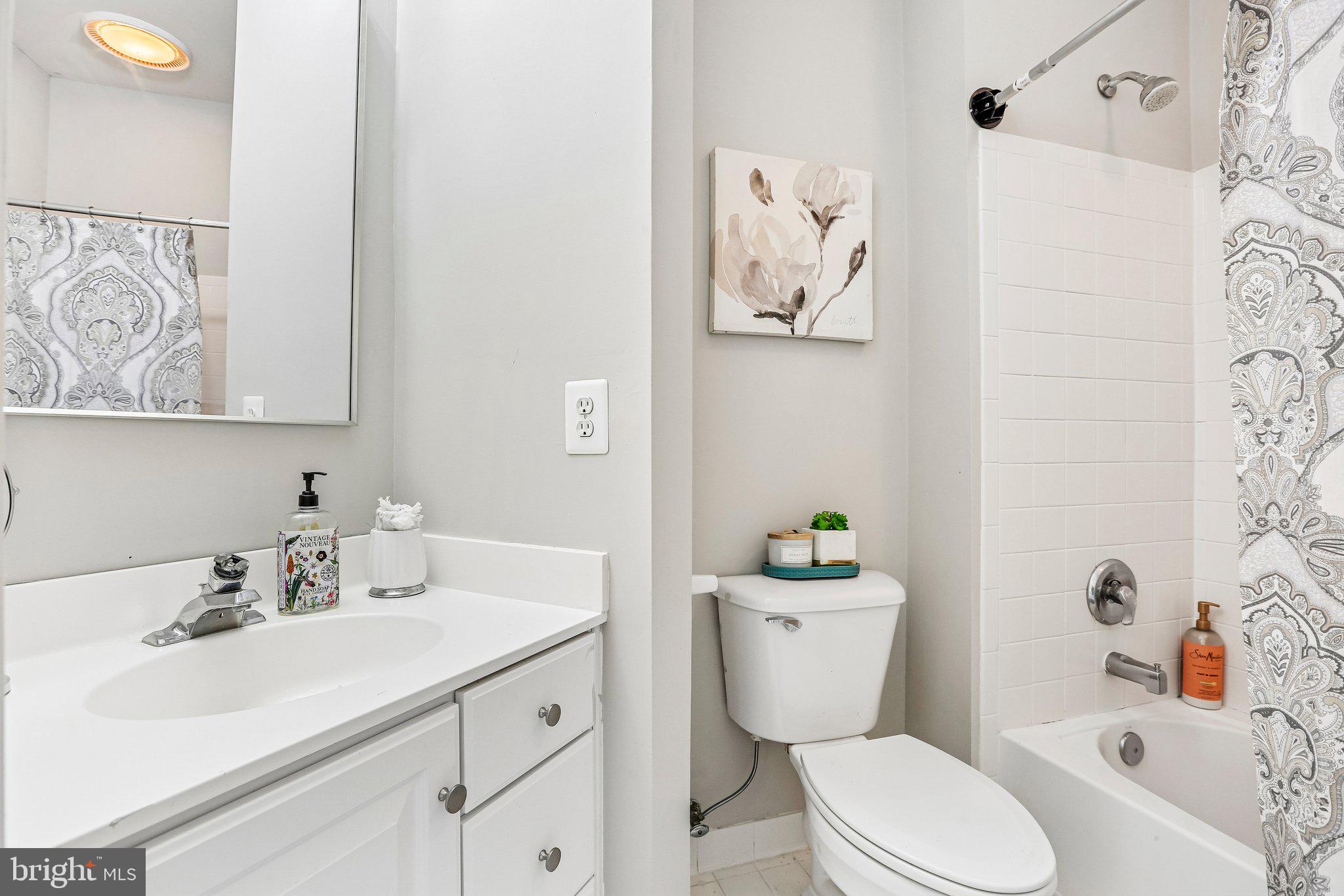 WARD FARM ESTATES - Residential