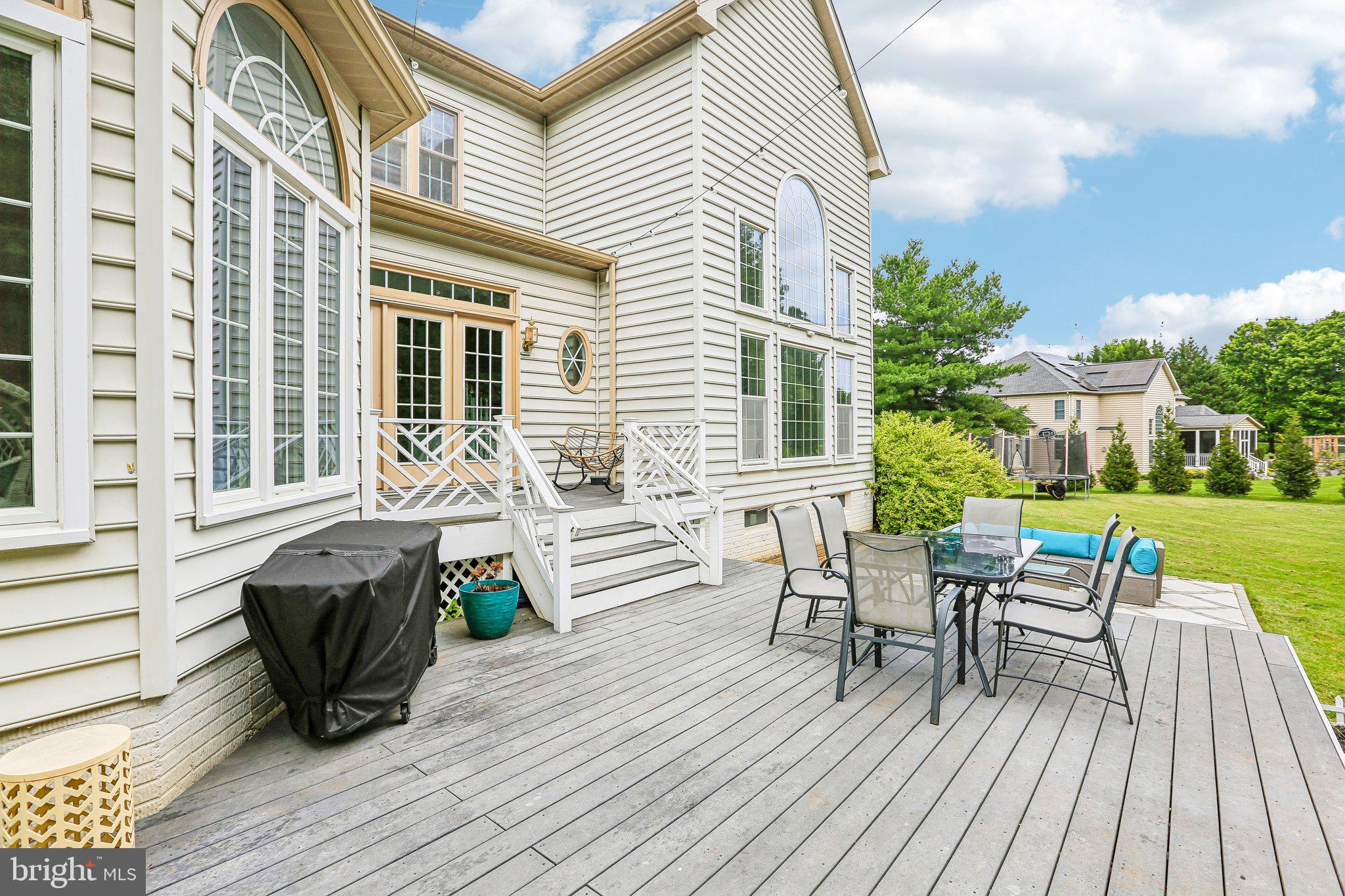 WARD FARM ESTATES - Residential