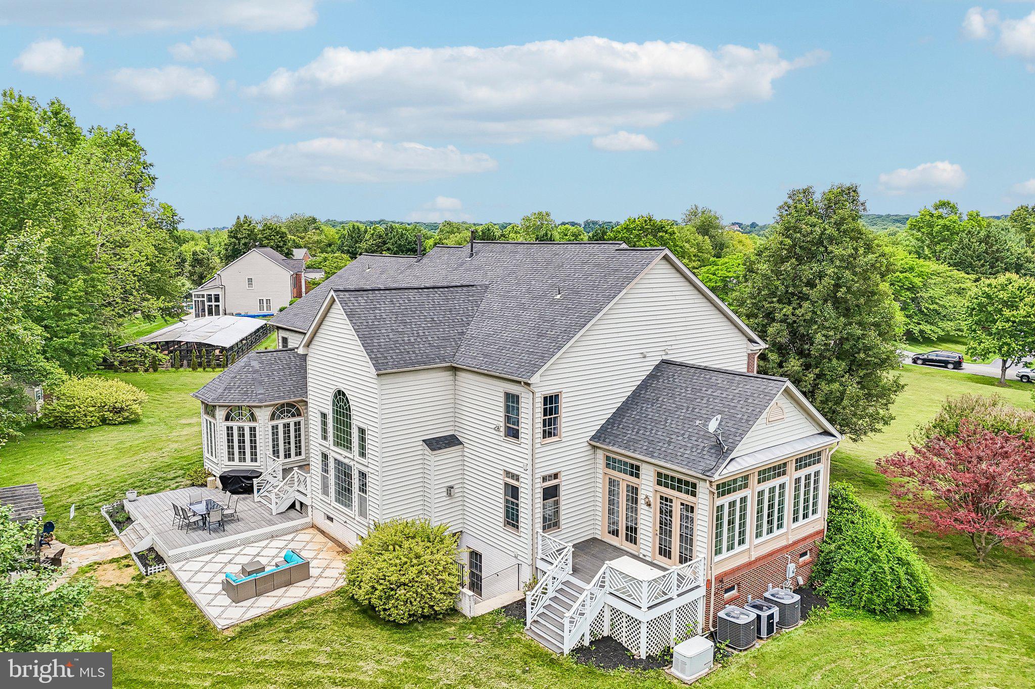 WARD FARM ESTATES - Residential