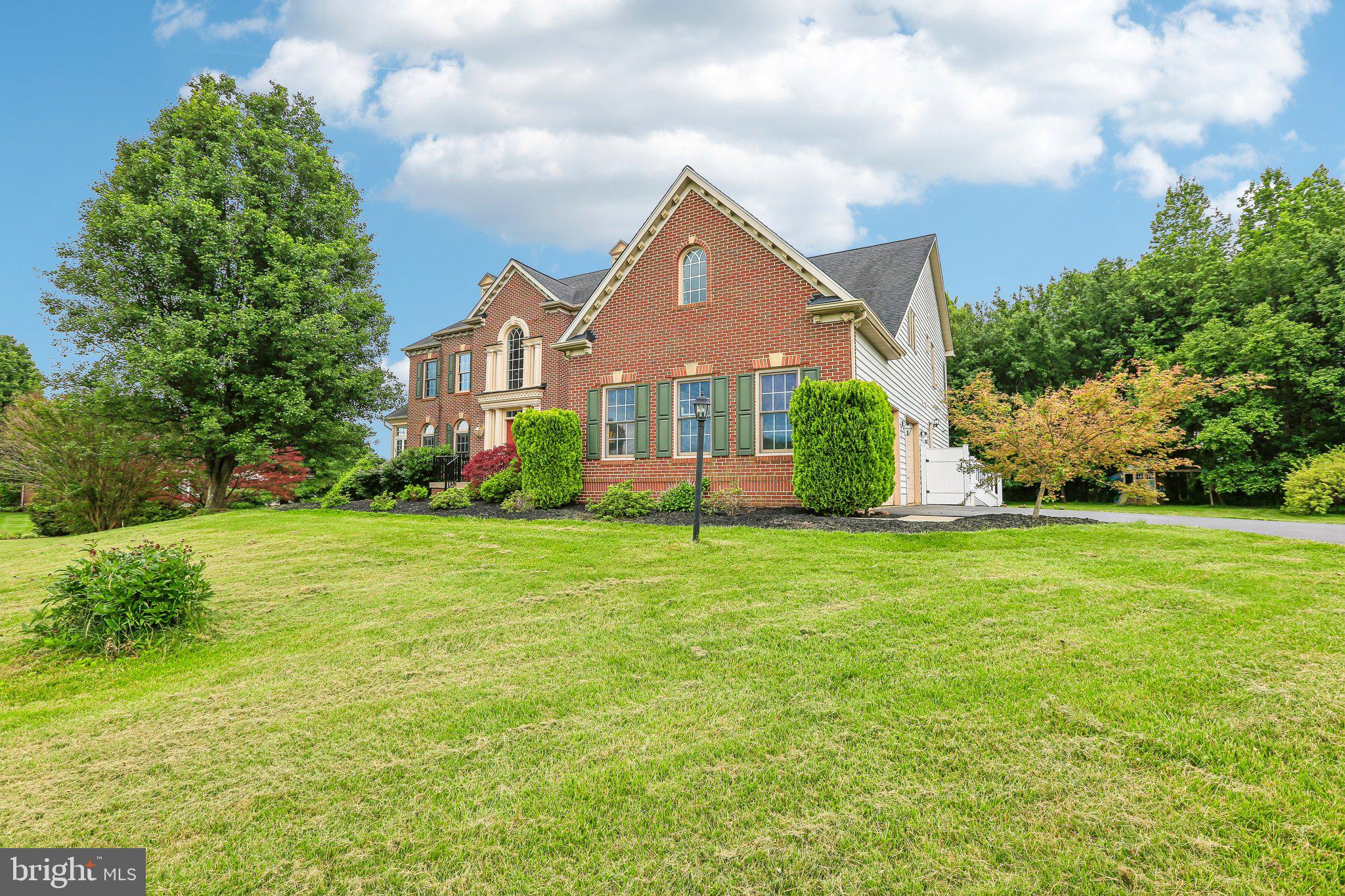 WARD FARM ESTATES - Residential