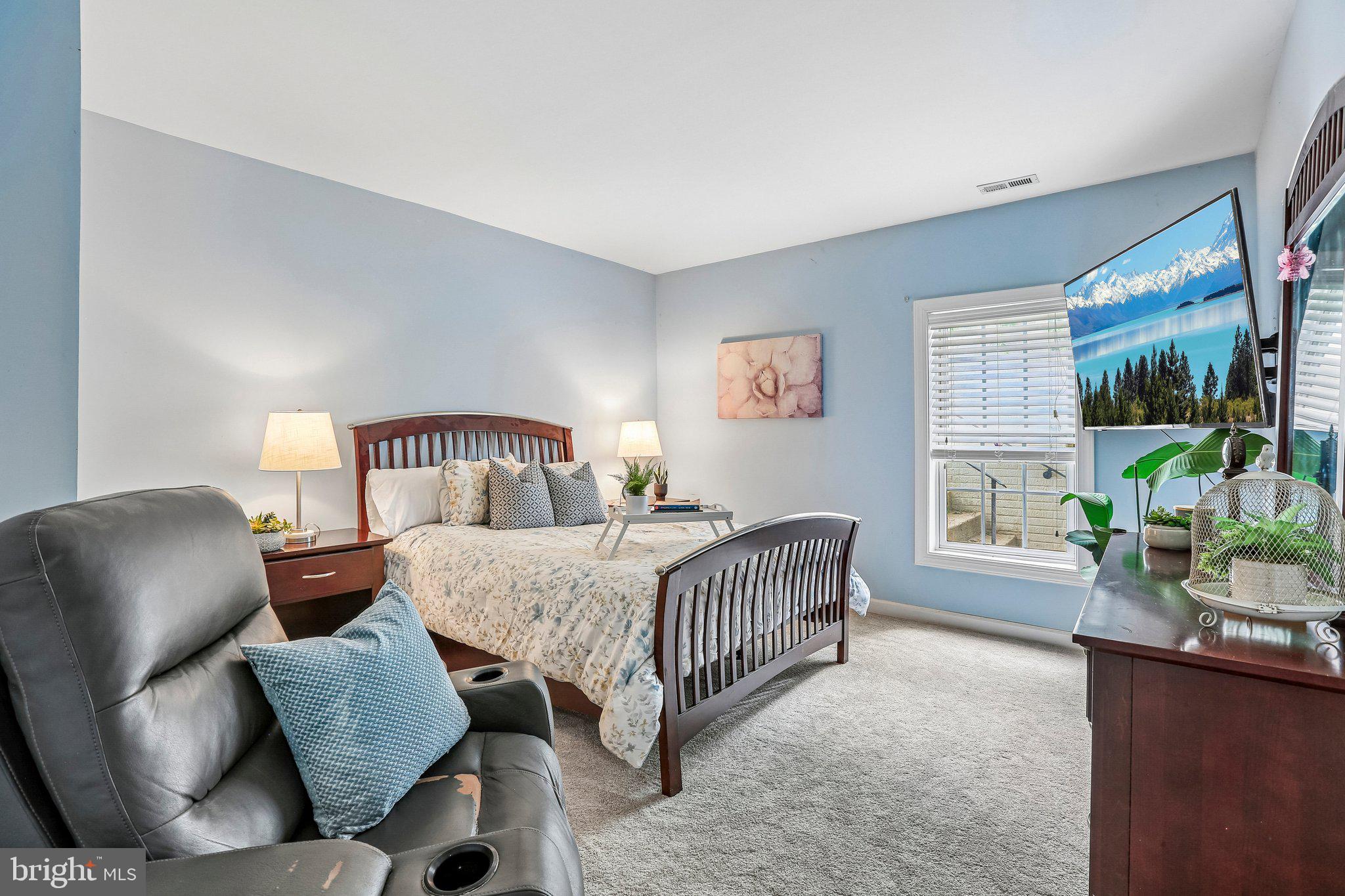 WARD FARM ESTATES - Residential