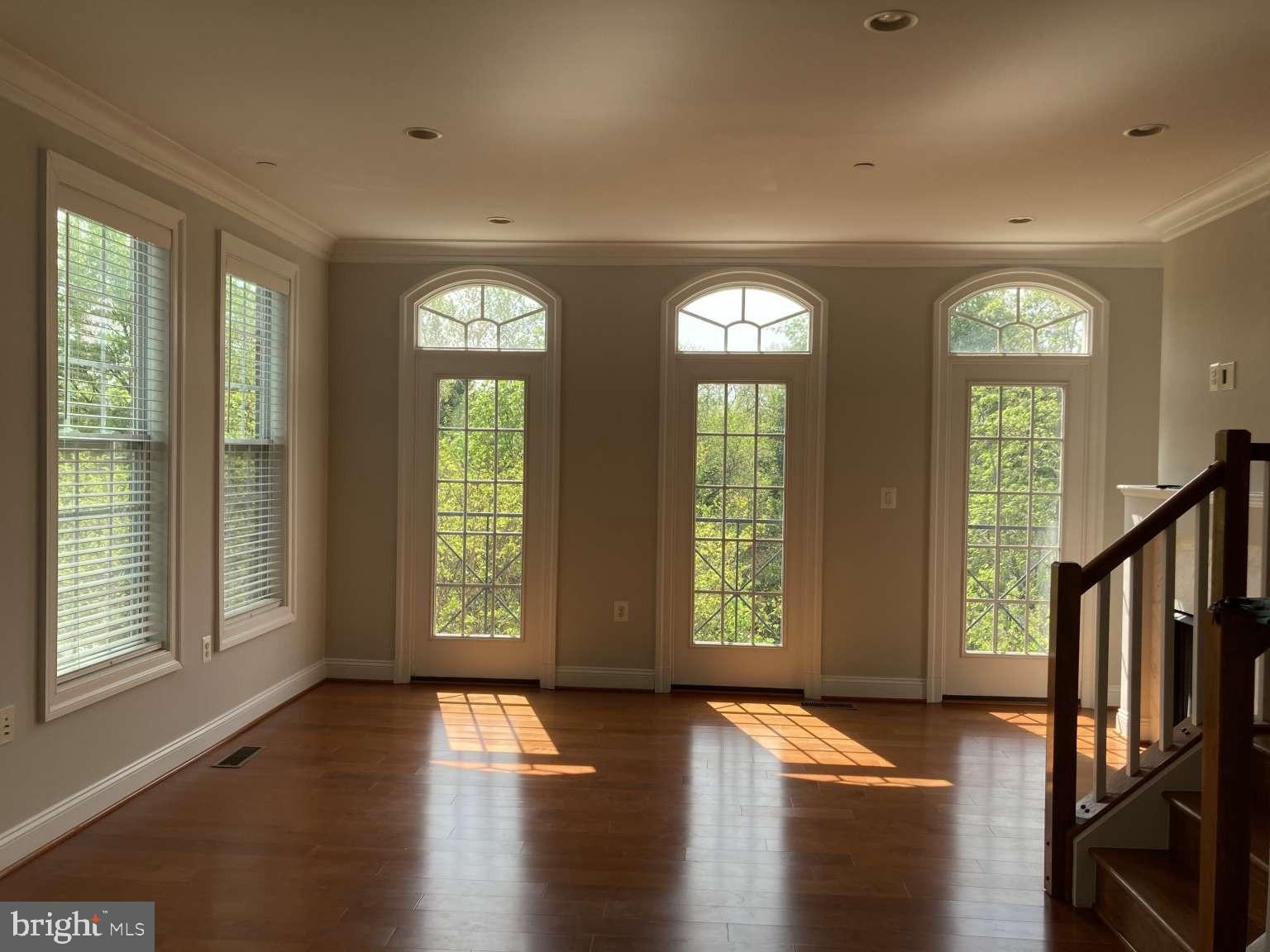 BALLSTON PARK - Residential