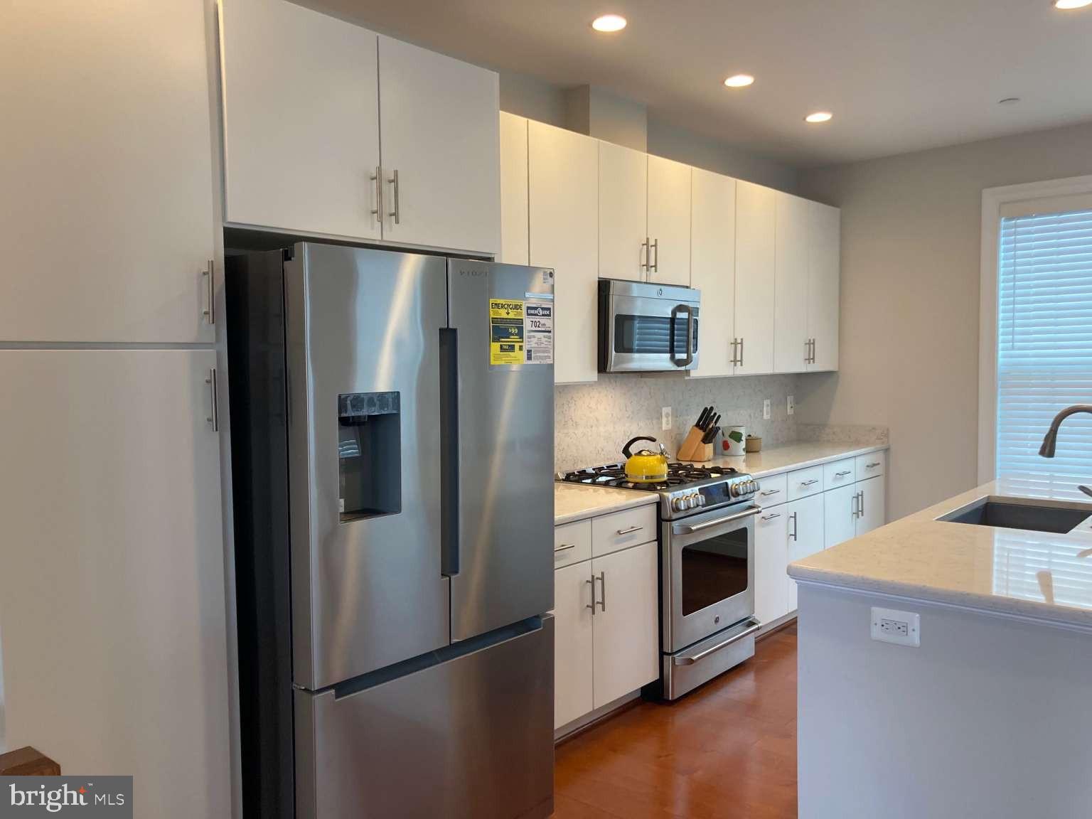 BALLSTON PARK - Residential