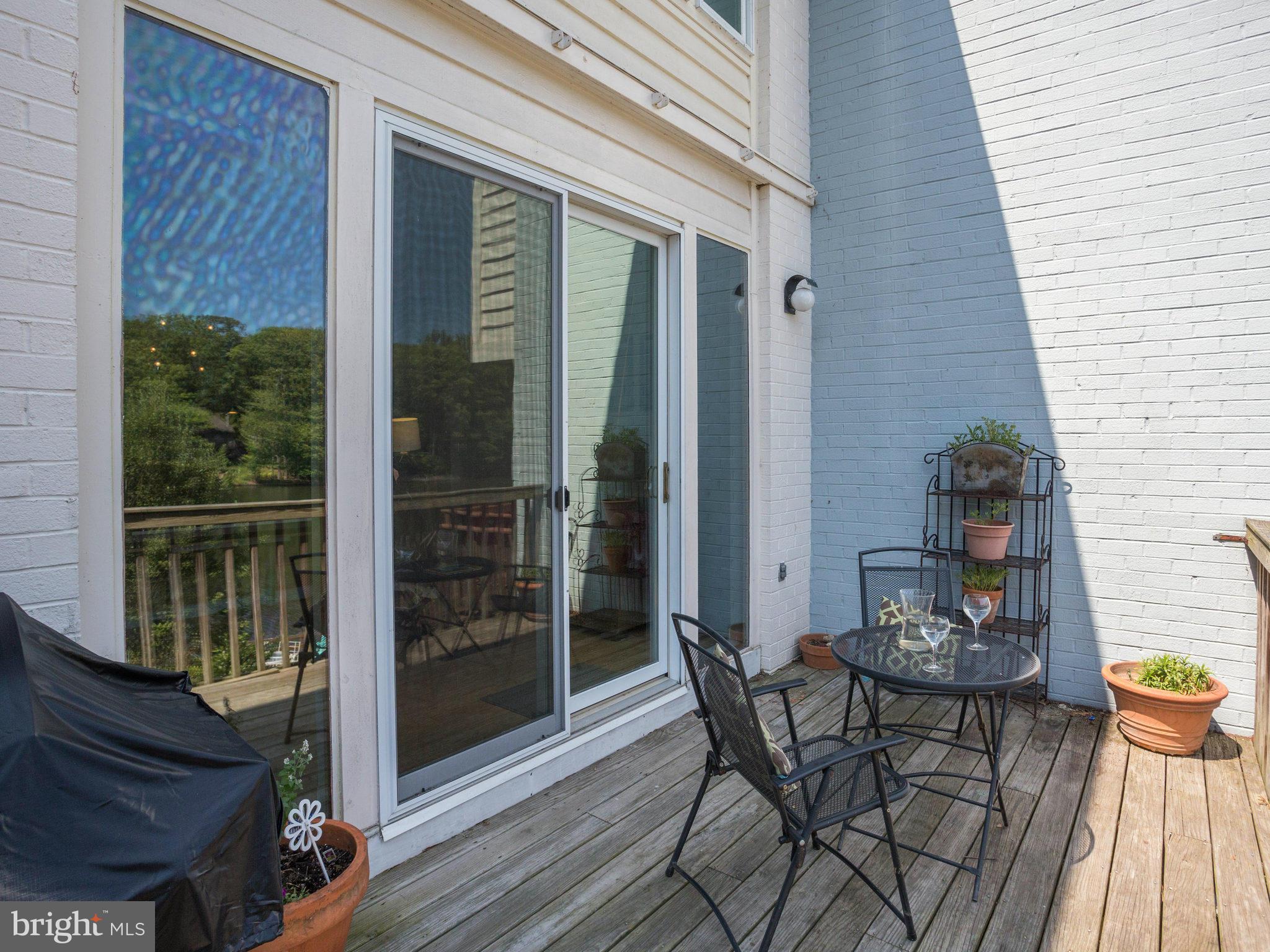 RESTON - Residential Lease