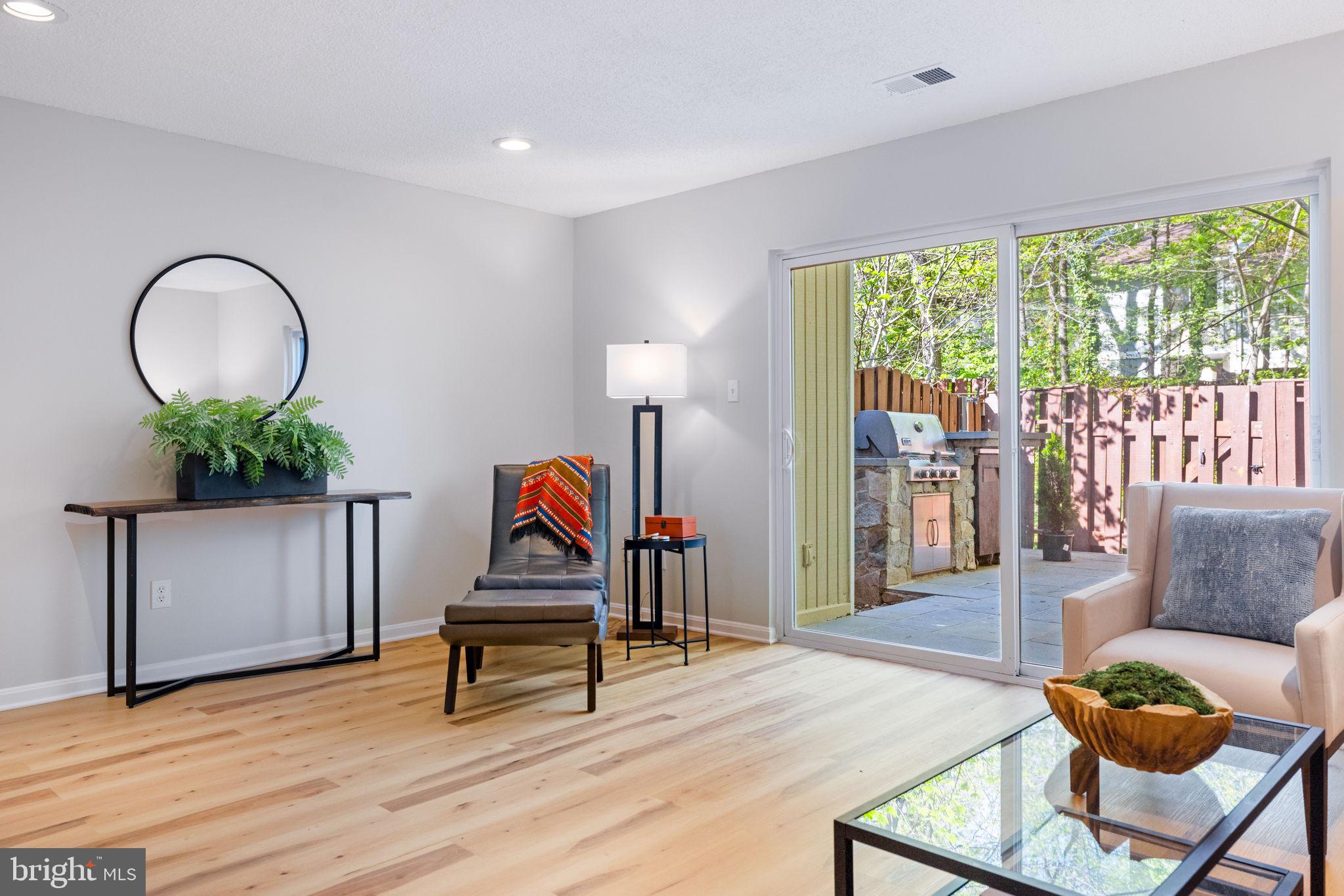 SOUTHGATE SQUARE CLUSTER - Residential