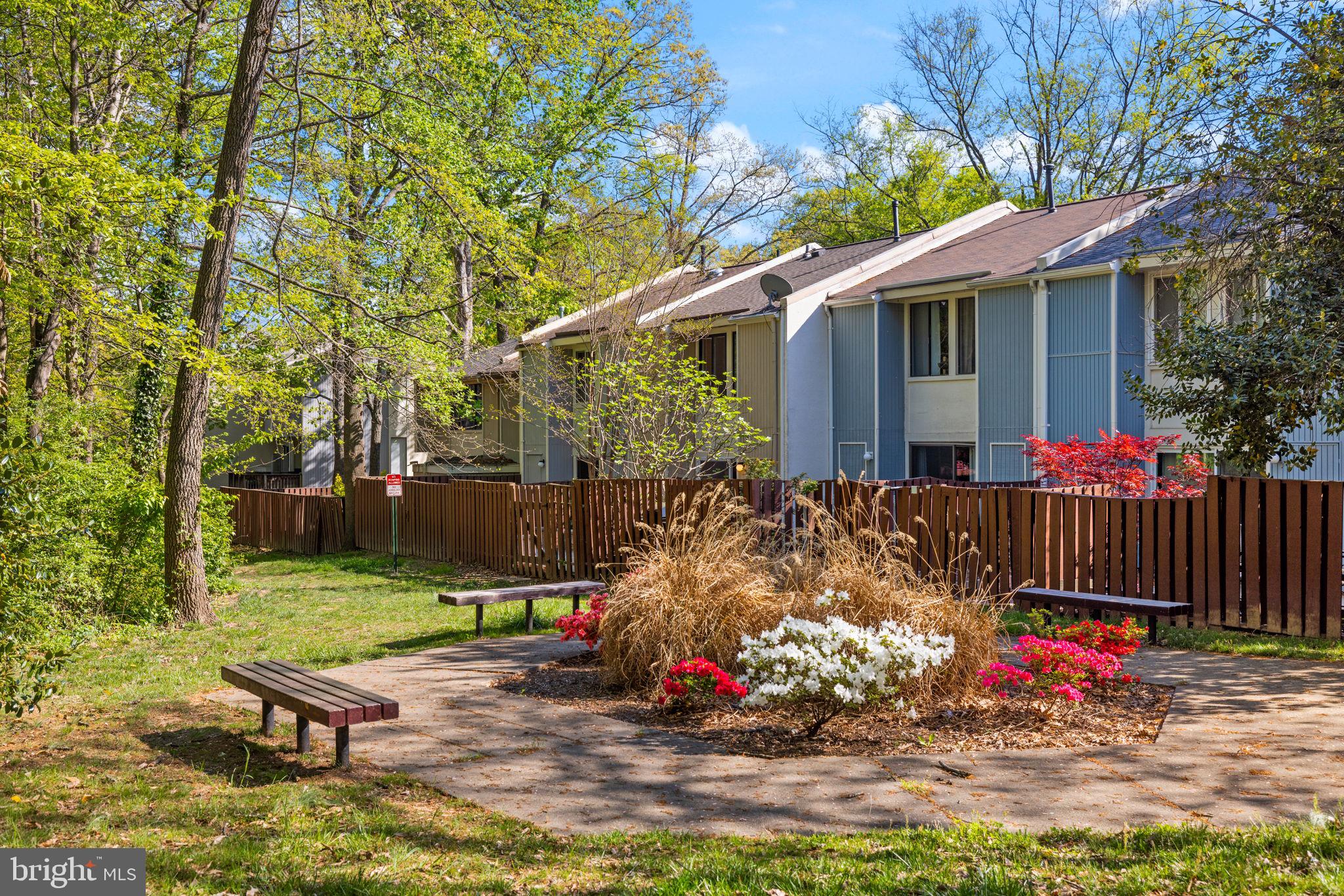 SOUTHGATE SQUARE CLUSTER - Residential