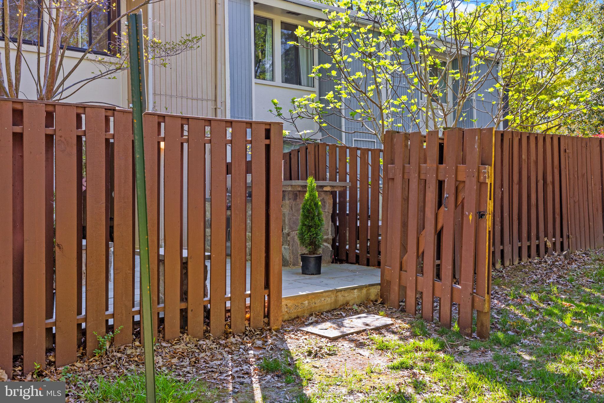 SOUTHGATE SQUARE CLUSTER - Residential