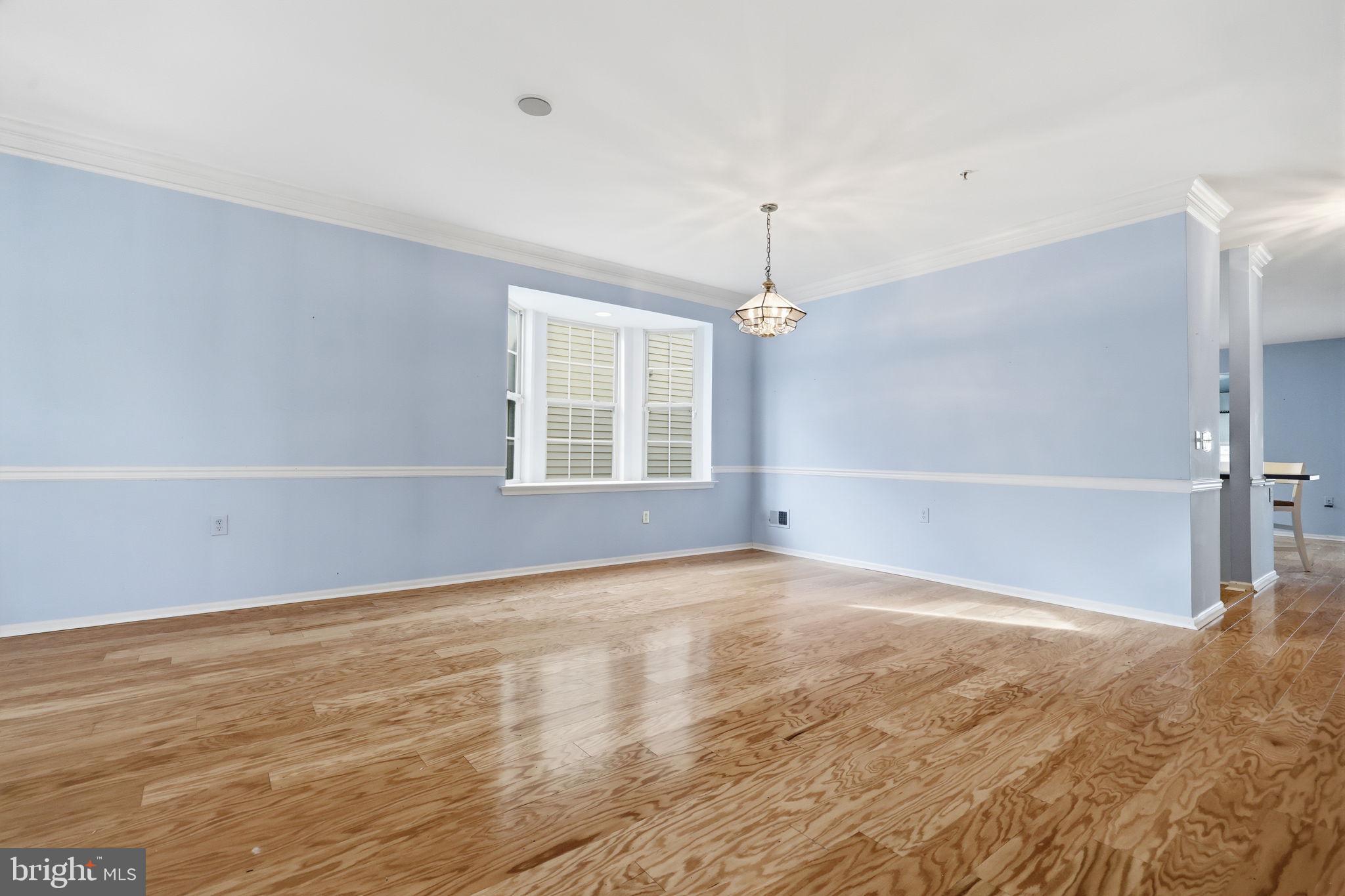 HERITAGE CR ESTS - Residential