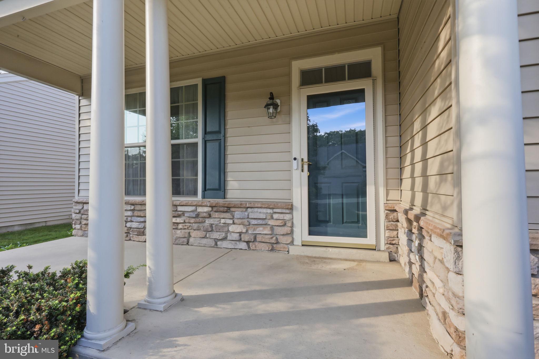 HERITAGE CR ESTS - Residential