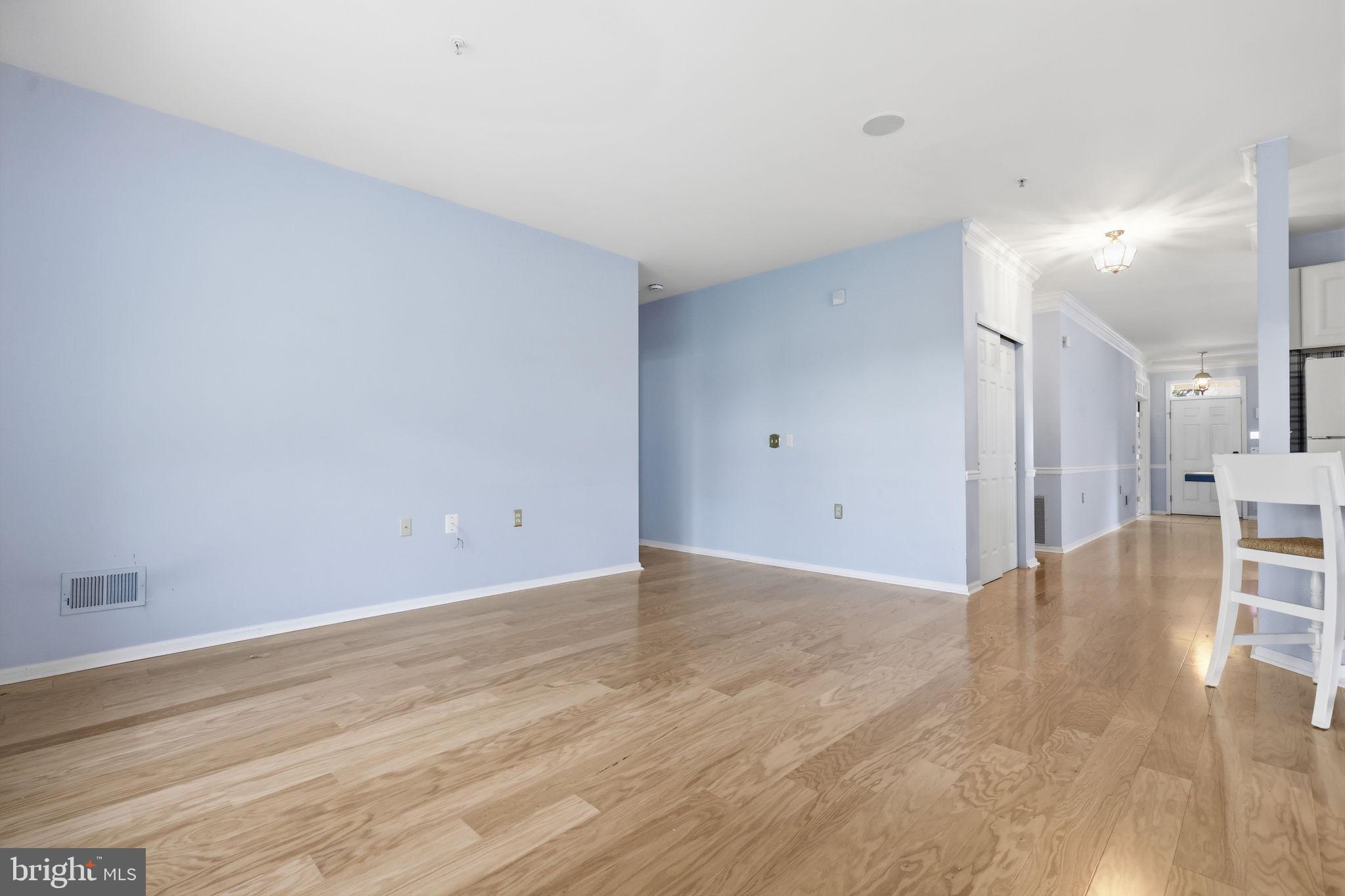HERITAGE CR ESTS - Residential