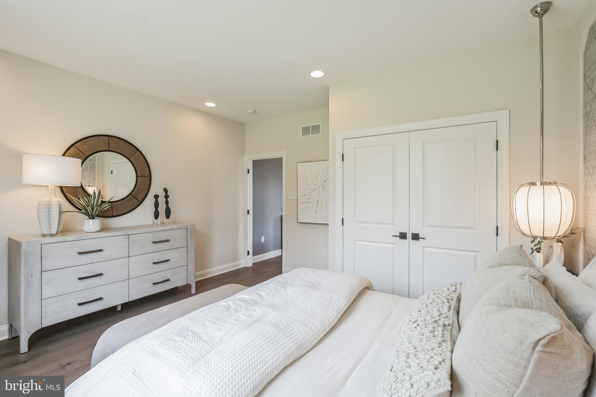 STRAWBERRY HILLS - Residential