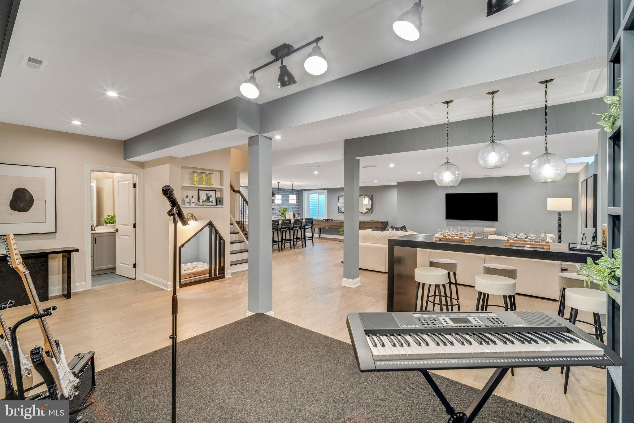 STRAWBERRY HILLS - Residential