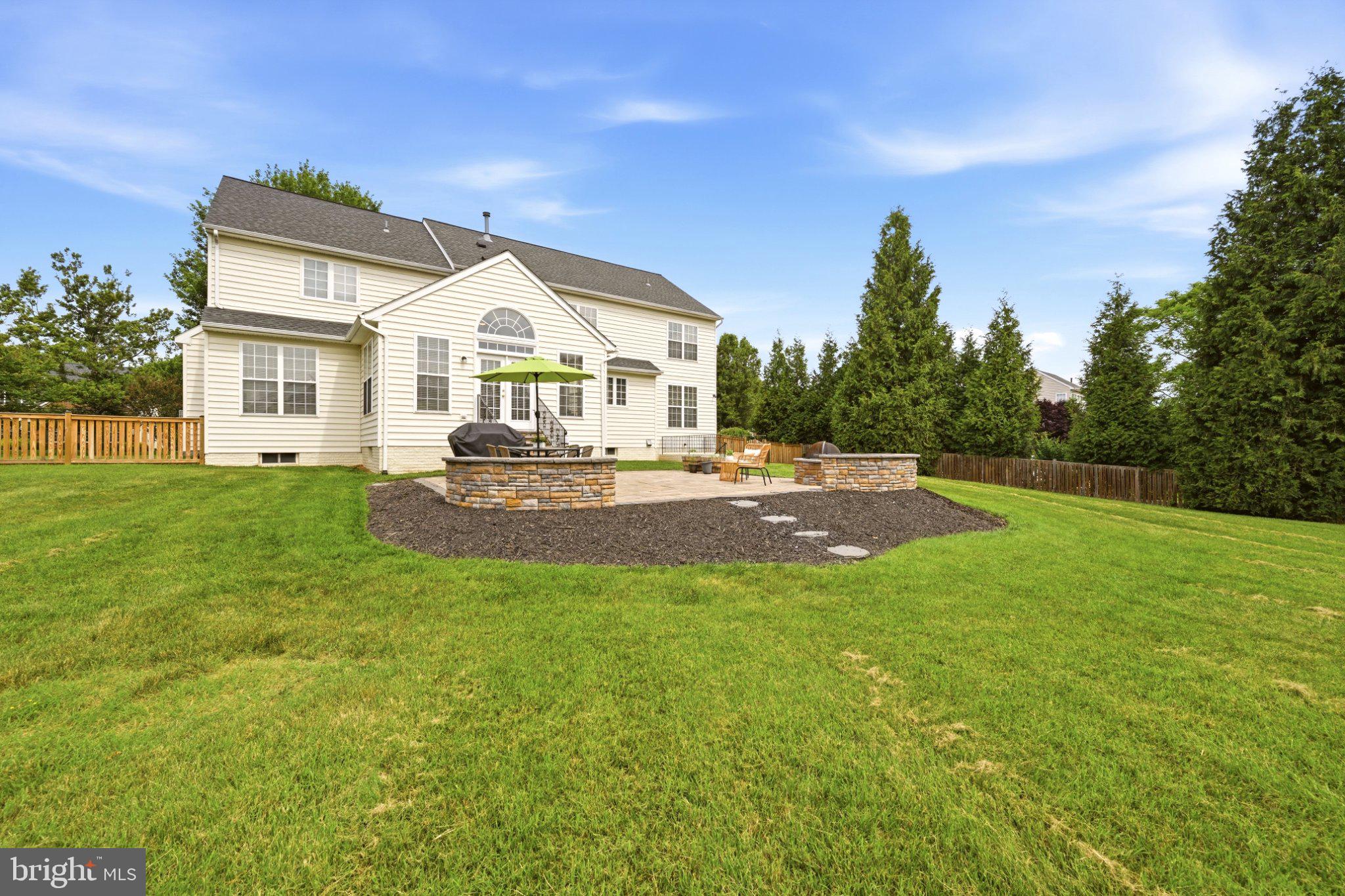 HERITAGE FARMS - Residential