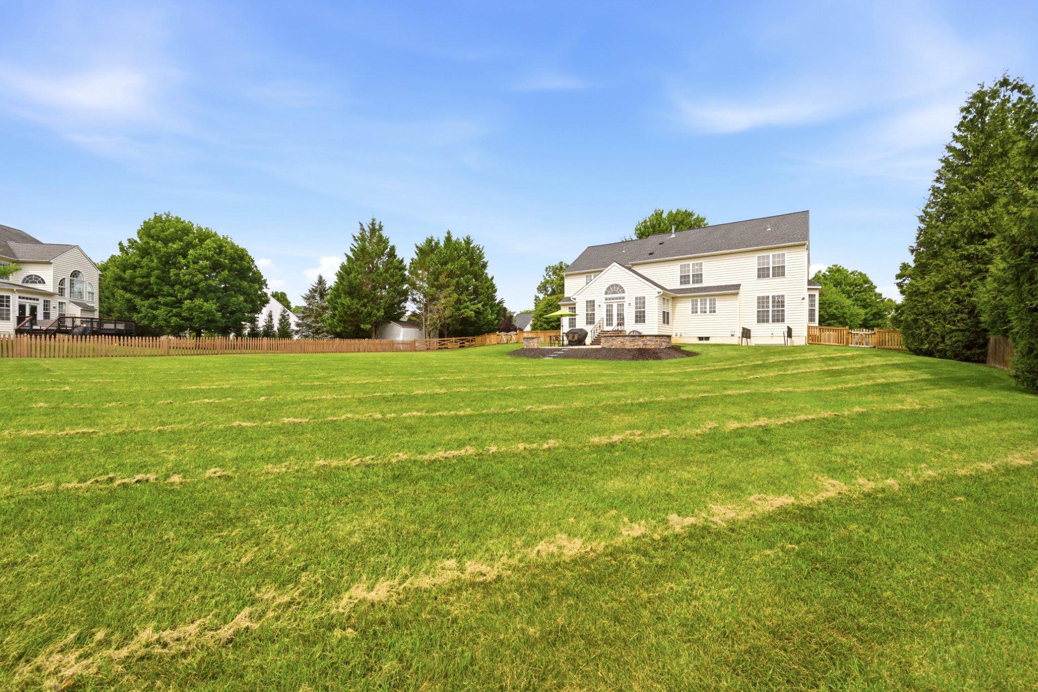 HERITAGE FARMS - Residential