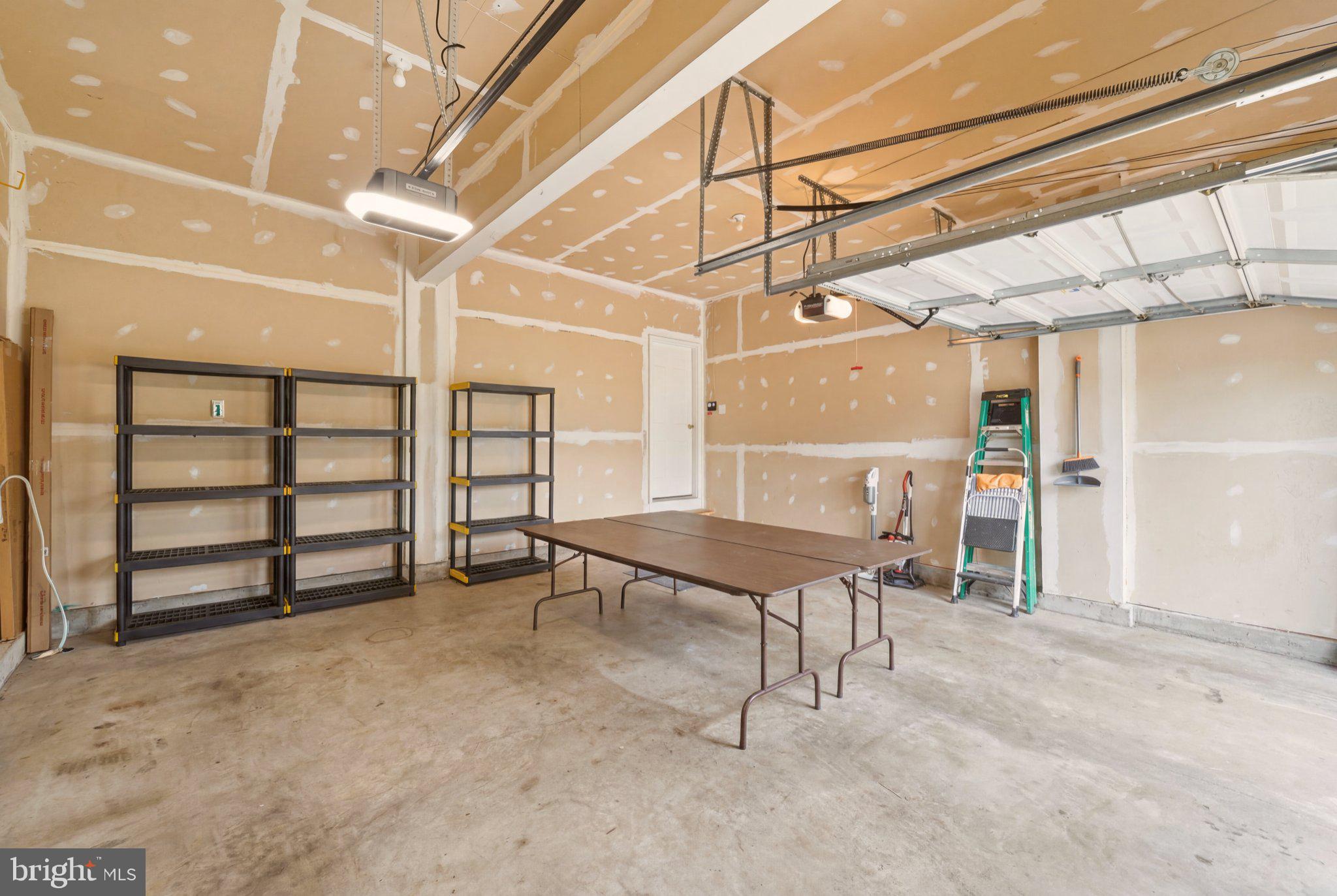 HERITAGE FARMS - Residential