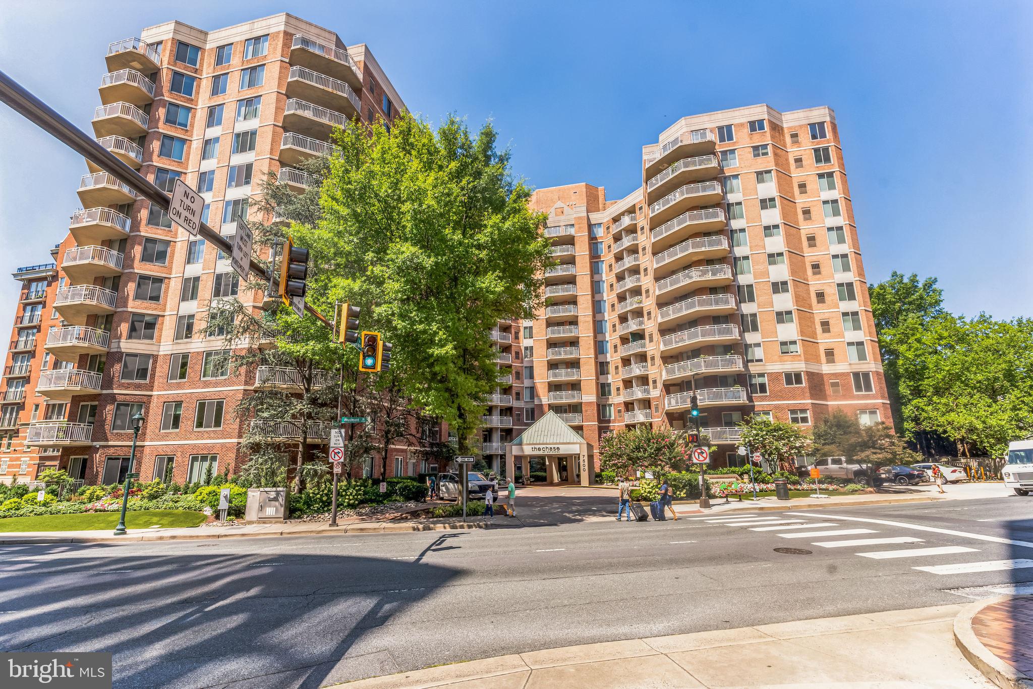 Fabulous 2 bedroom, 1 Bath with assigned parking garage space and storage unit. Perfectly located in the heart of downtown Bethesda.  Easy access to the Metro directly across the street.  This condo features a beautifully updated kitchen with gorgeous white cabinets, granite countertops and stainless steel appliances. Spacious living and dining area.  Lovely wood floors. Spacious Master Bedroom with 2 large closets and access to the full bath.  Additional bedroom  may also be used as an office/den or guest bedroom. 
Private balcony to enjoy. Washer and dryer in the unit.  A MUST SEE!!