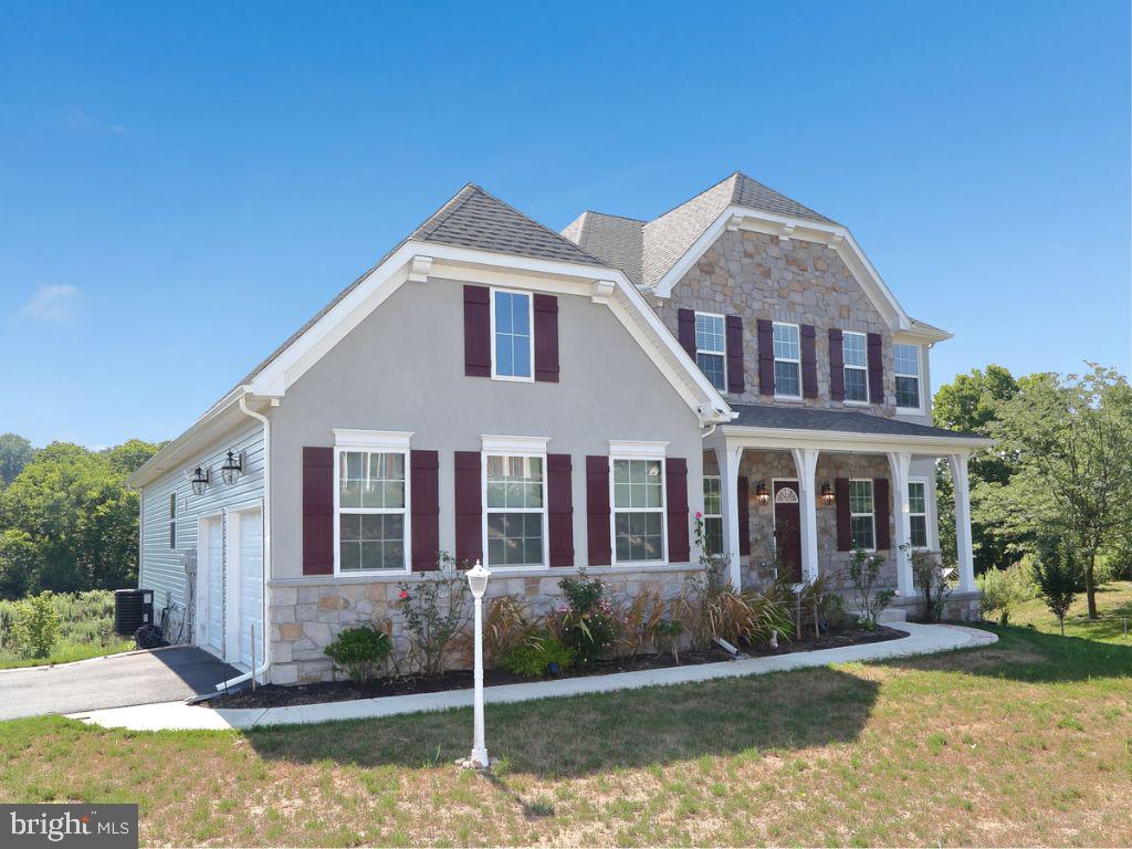 SUMMIT AT STONEMILL - Residential