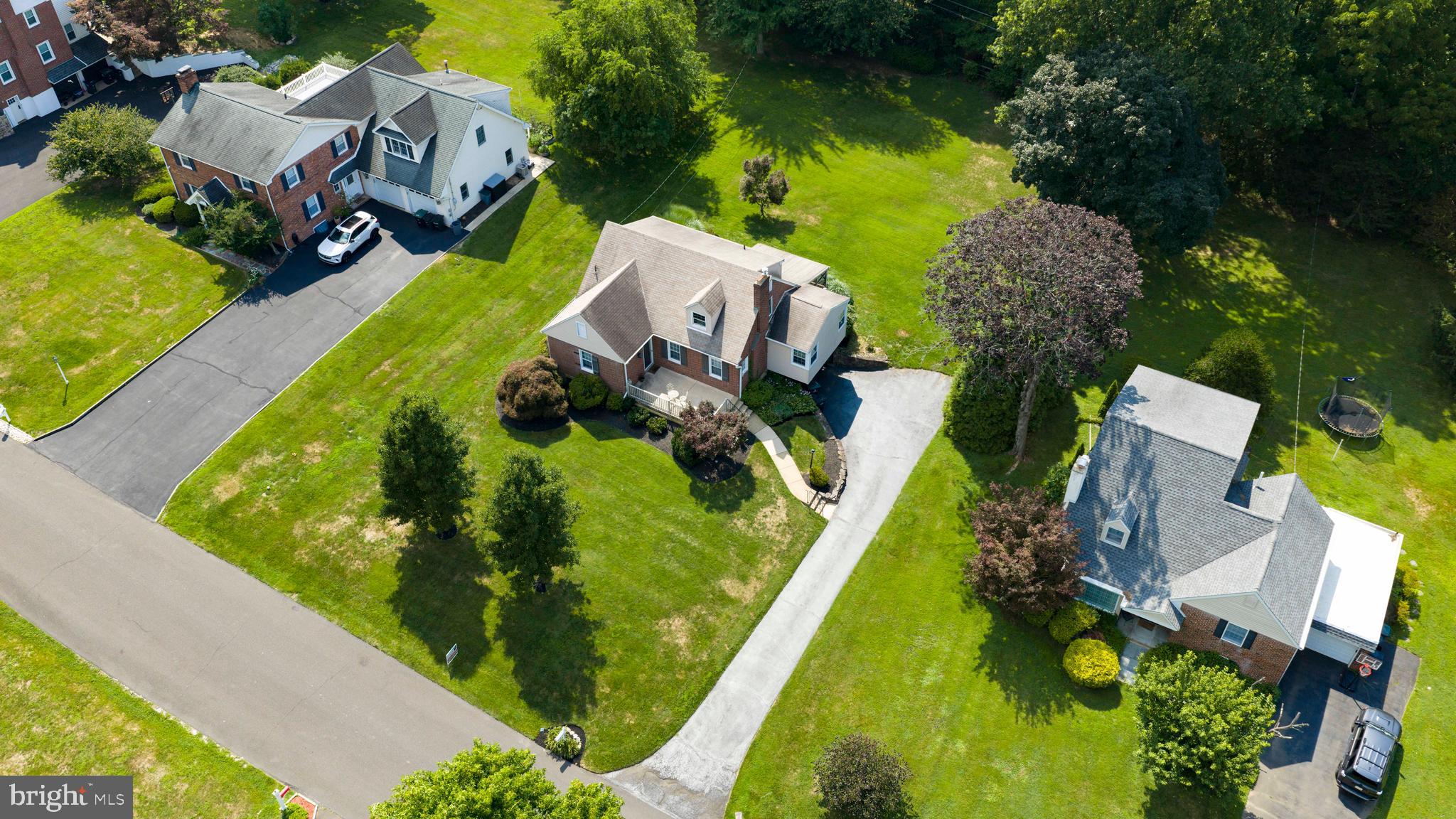 HUNTINGDON VALLEY - Residential